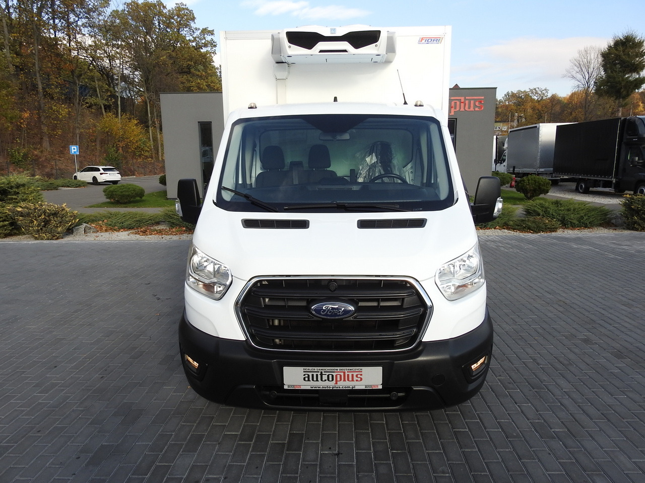 FORD TRANSIT REGRIGERATOR BOX -10*C POWER SUPPLY 230V CRUISE CONTROL AIR CONDITIONING LED LIGHTS PNEUMATICS TWIN WHEELS 130HP - Koelwagen: afbeelding 5 FORD TRANSIT REGRIGERATOR BOX -10*C POWER SUPPLY 230V CRUISE CONTROL AIR CONDITIONING LED LIGHTS PNEUMATICS TWIN WHEELS 130HP - Koelwagen: afbeelding 5