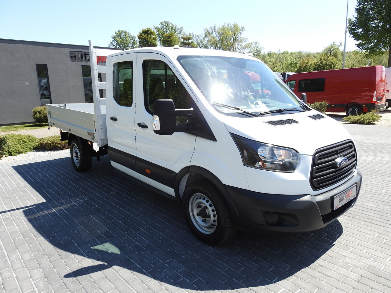 FORD TRANSIT STAKE BODY DOUBLE CABIN DOKA 7 SEATS AIR CONDITIONING 130HP - Bestelwagen met dubbele cabine: afbeelding 4 FORD TRANSIT STAKE BODY DOUBLE CABIN DOKA 7 SEATS AIR CONDITIONING 130HP - Bestelwagen met dubbele cabine: afbeelding 4