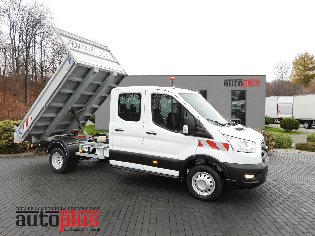 FORD TRANSIT TIPPER DOUBLE CABIN DOKA 6 SEATS CRUISE CONTROL LED LIGHTS TWIN WHEELS AIR CONDITIONING 170HP - Kipper bestelwagen: afbeelding 1 FORD TRANSIT TIPPER DOUBLE CABIN DOKA 6 SEATS CRUISE CONTROL LED LIGHTS TWIN WHEELS AIR CONDITIONING 170HP - Kipper bestelwagen: afbeelding 1