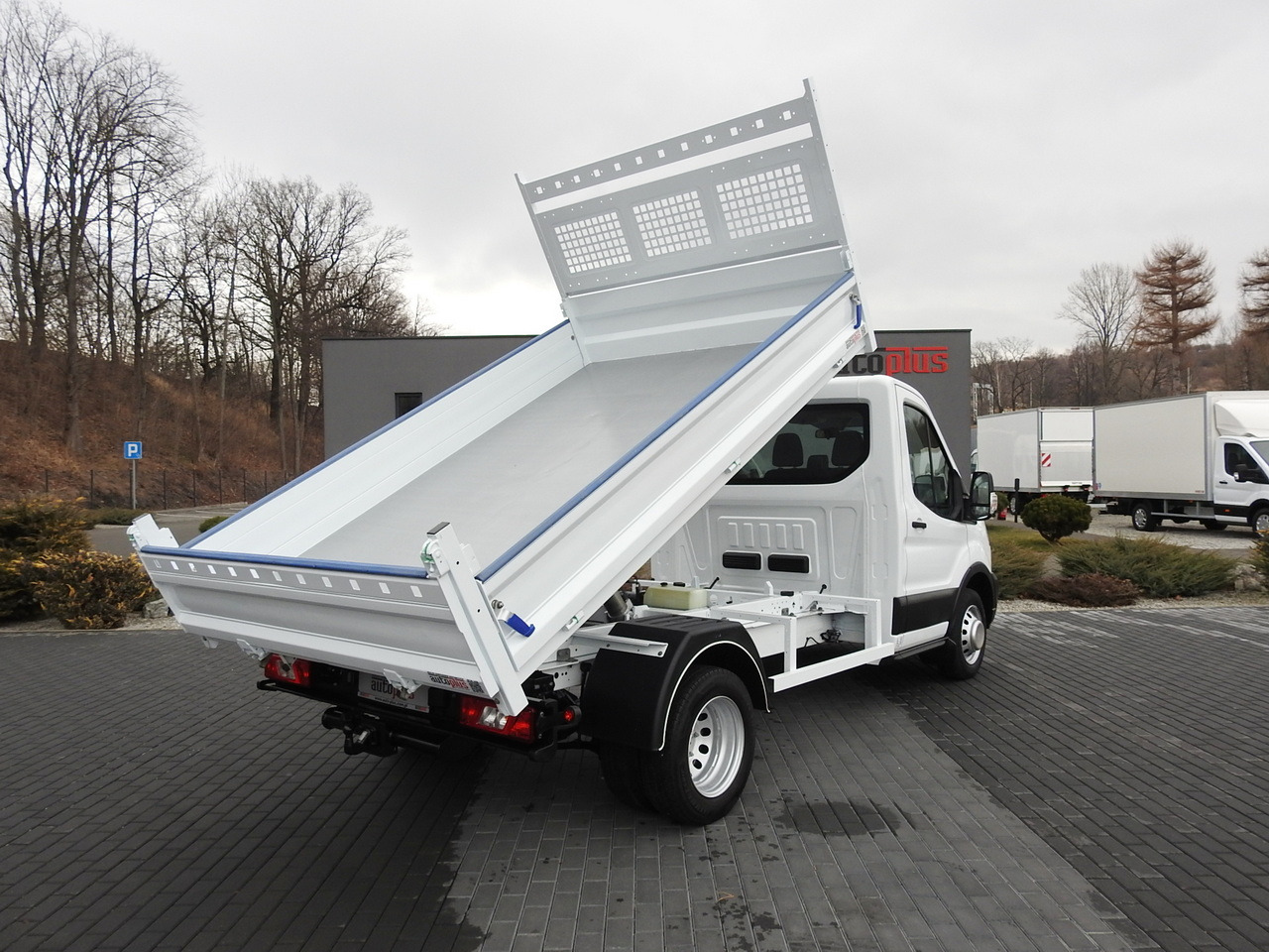FORD TRANSIT TIPPER LED LIGHTS TWIN WHEELS AIR CONDITIONING 130HP - Kipper bestelwagen: afbeelding 3 FORD TRANSIT TIPPER LED LIGHTS TWIN WHEELS AIR CONDITIONING 130HP - Kipper bestelwagen: afbeelding 3