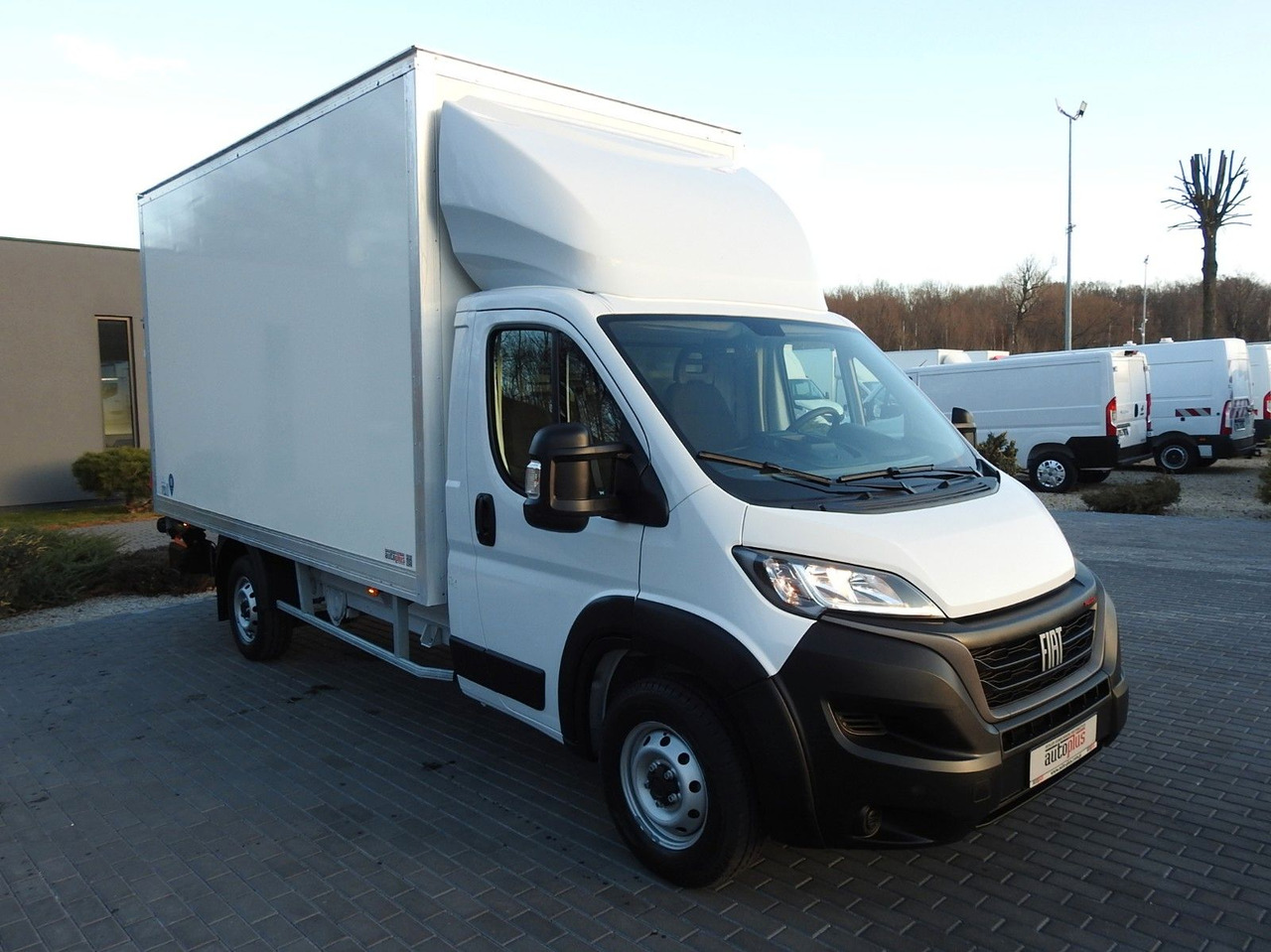 Fiat DUCATO KOFFER AUFZUG 8 PALETTEN TEMPOMAT - Bestelwagen gesloten laadbak: afbeelding 4 Fiat DUCATO KOFFER AUFZUG 8 PALETTEN TEMPOMAT - Bestelwagen gesloten laadbak: afbeelding 4