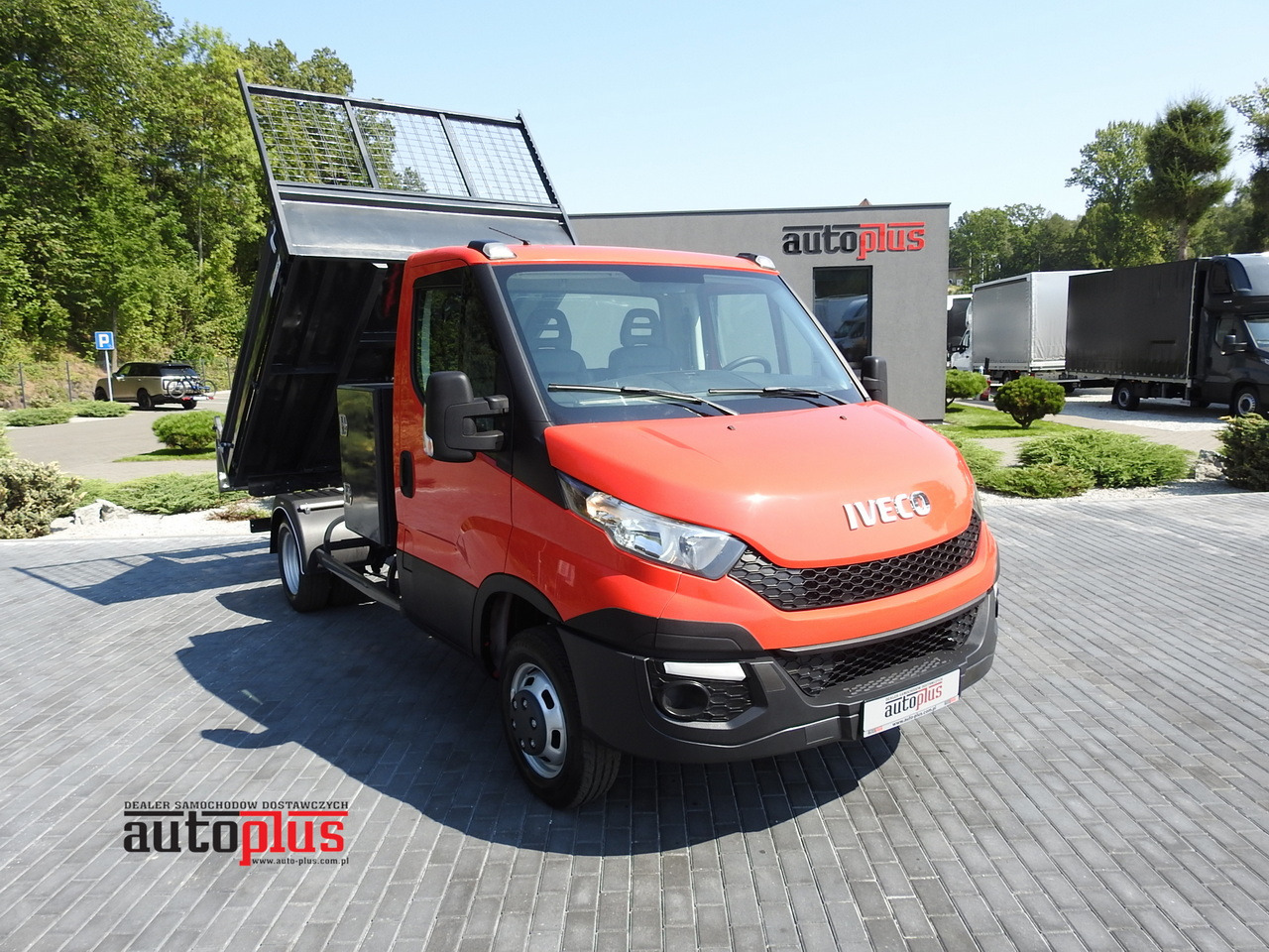 IVECO DAILY 35C13 TIPPER CRUISE CONTROL AIR CONDITIONING TWIN WHEELS 130HP - Kipper bestelwagen: afbeelding 1 IVECO DAILY 35C13 TIPPER CRUISE CONTROL AIR CONDITIONING TWIN WHEELS 130HP - Kipper bestelwagen: afbeelding 1