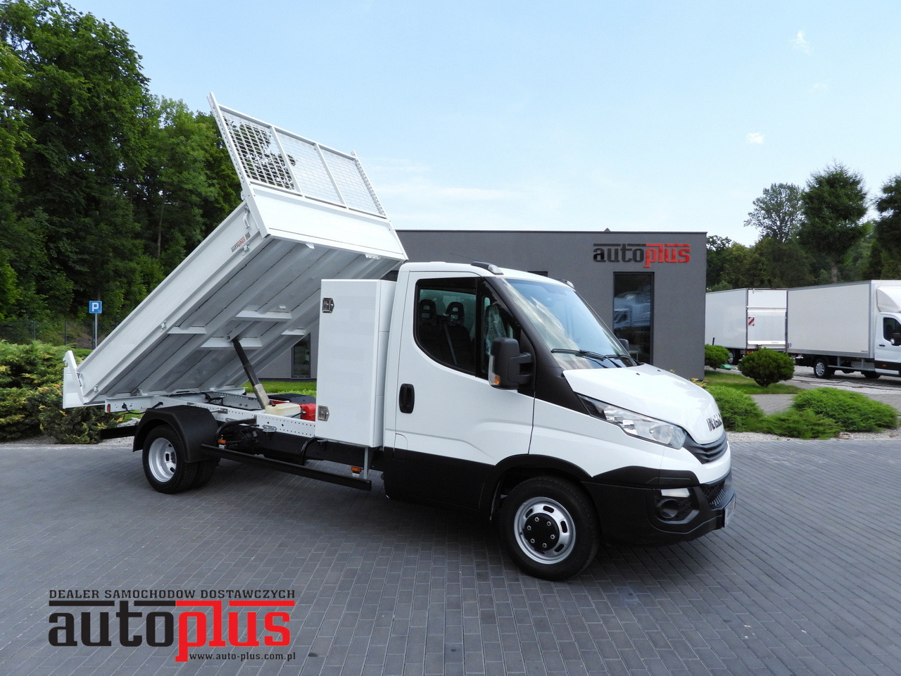 IVECO DAILY 35C15 TIPPER CRUISE CONTROL TWIN WHEELS AIR CONDITIONING 150HP - Kipper bestelwagen: afbeelding 1 IVECO DAILY 35C15 TIPPER CRUISE CONTROL TWIN WHEELS AIR CONDITIONING 150HP - Kipper bestelwagen: afbeelding 1