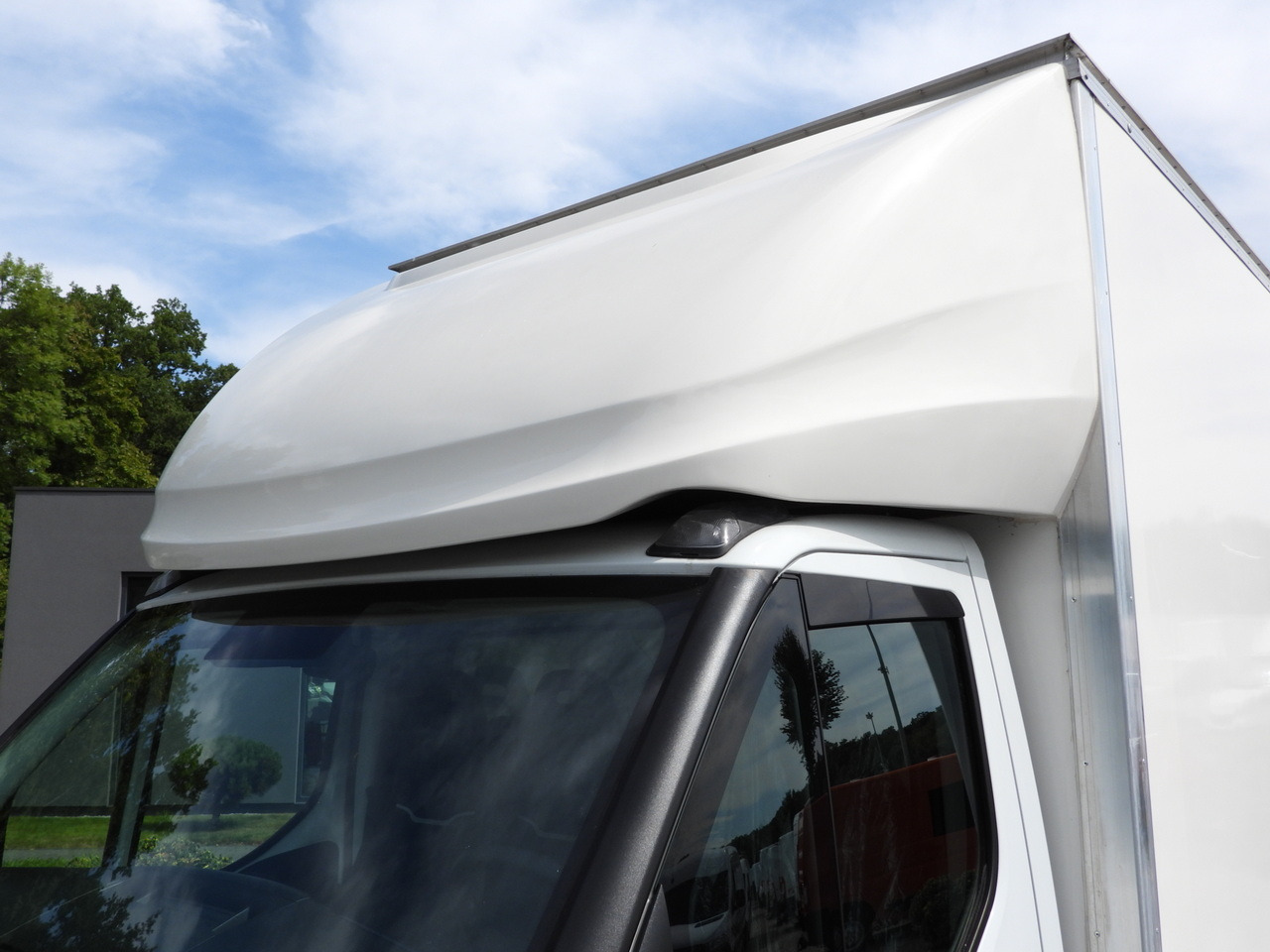 Leasing IVECO DAILY 35C16 BOX LIFT 8 PALLETS CRUISE CONTROL AUTOMATIC TRANSMISSION HI-MATIC TWIN WHEELS AIR CONDITIONING  160HP IVECO DAILY 35C16 BOX LIFT 8 PALLETS CRUISE CONTROL AUTOMATIC TRANSMISSION HI-MATIC TWIN WHEELS AIR CONDITIONING  160HP: afbeelding 19