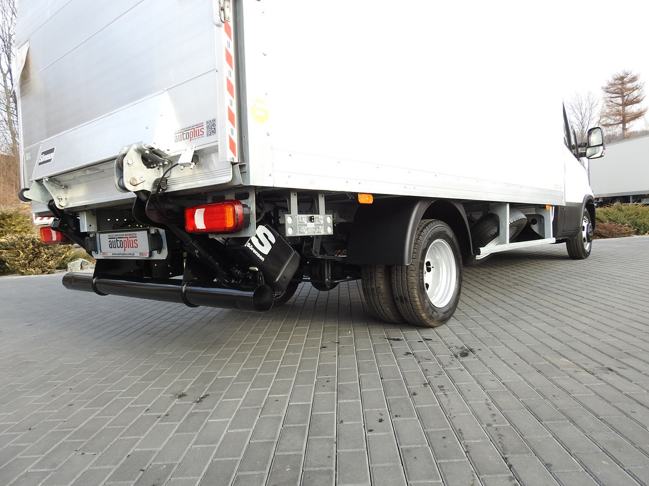 Bestelwagen gesloten laadbak IVECO DAILY 35C16 BOX LIFT 8 PALLETS CRUISE CONTROL TWIN WHEELS AIR CONDITIONING 160HP: afbeelding 23 Bestelwagen gesloten laadbak IVECO DAILY 35C16 BOX LIFT 8 PALLETS CRUISE CONTROL TWIN WHEELS AIR CONDITIONING 160HP: afbeelding 23