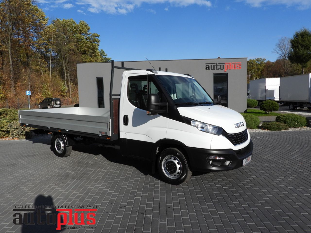 IVECO DAILY 35S14 STAKE BODY 8 PALLETS CRUISE CONTROL AIR CONDITIONING  140HP - Bestelwagen met open laadbak: afbeelding 1 IVECO DAILY 35S14 STAKE BODY 8 PALLETS CRUISE CONTROL AIR CONDITIONING  140HP - Bestelwagen met open laadbak: afbeelding 1
