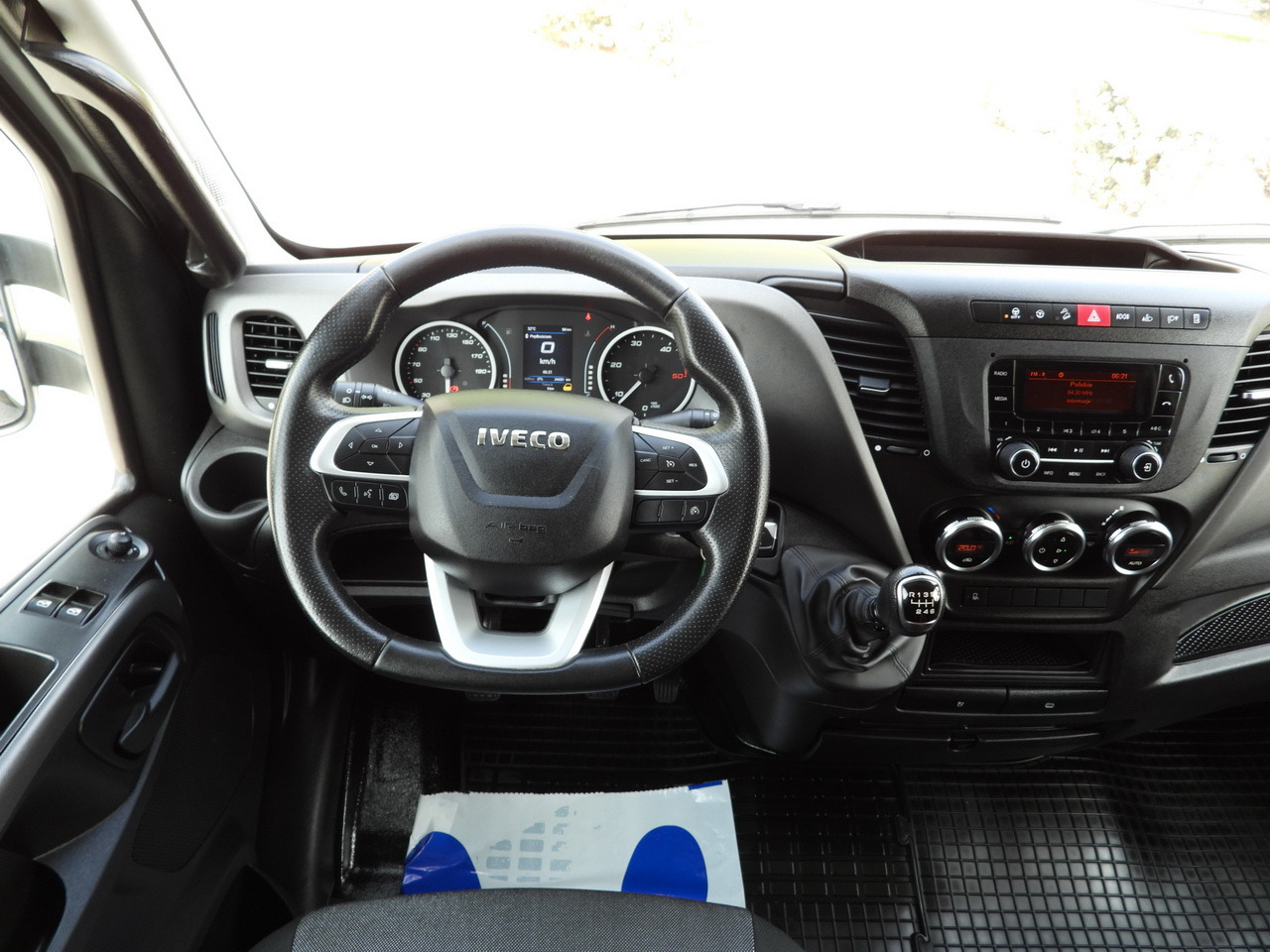 Huifzeil bedrijfswagen IVECO DAILY 35S18 TARPAULIN LIFT 8 PALLETS CRUISE CONTROL AIR CONDITIONING  180HP: afbeelding 37