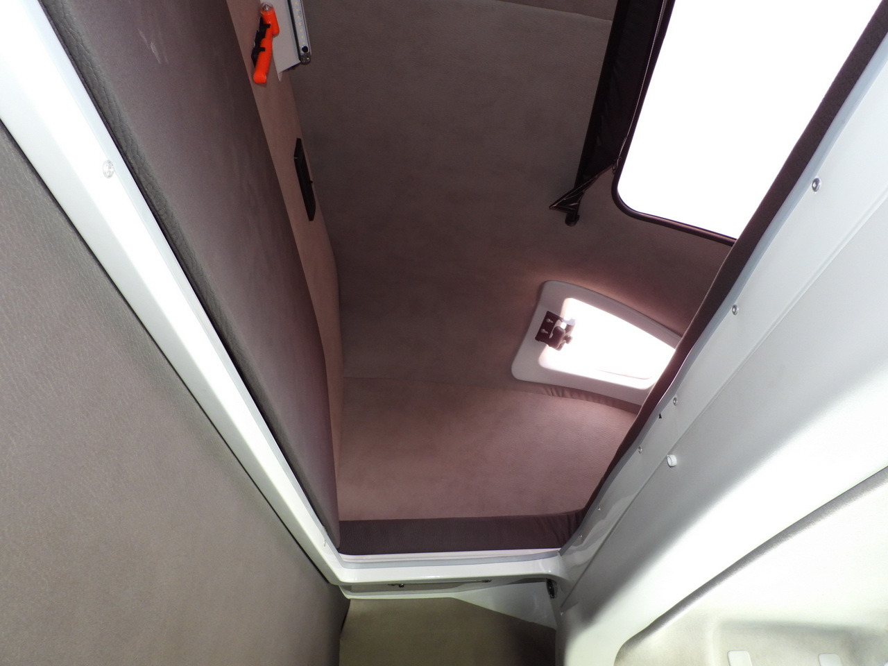 Huifzeil bedrijfswagen IVECO DAILY 35S18 TARPAULIN LIFT 8 PALLETS CRUISE CONTROL AIR CONDITIONING  180HP: afbeelding 49