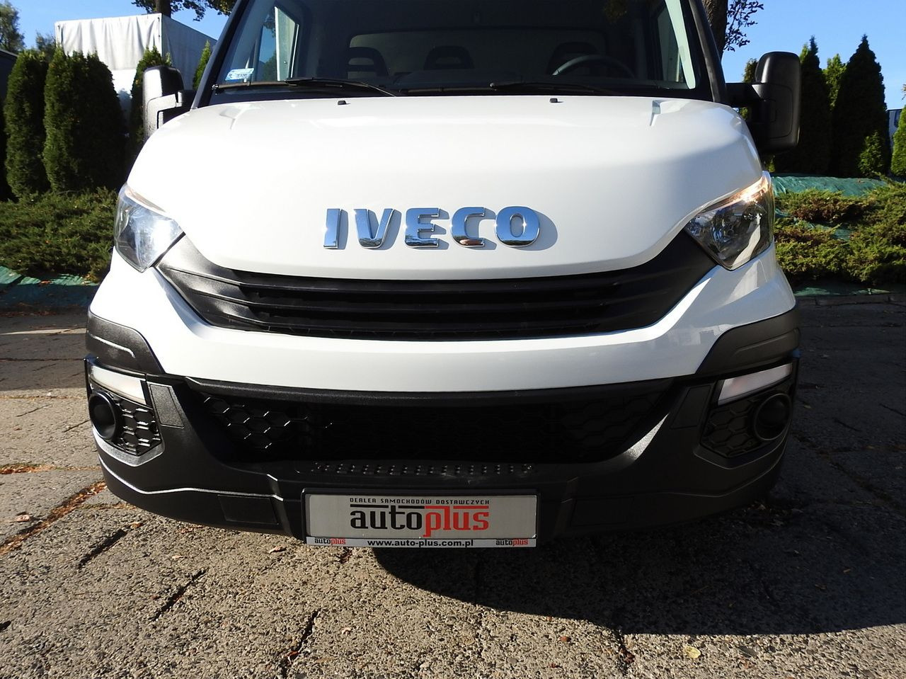 IVECO DAILY 35S18 TARPAULIN LIFT 8 PALLETS CRUISE CONTROL AIR CONDITIONING 180HP - Huifzeil bedrijfswagen: afbeelding 5 IVECO DAILY 35S18 TARPAULIN LIFT 8 PALLETS CRUISE CONTROL AIR CONDITIONING 180HP - Huifzeil bedrijfswagen: afbeelding 5