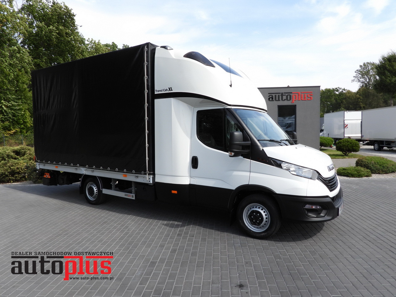 IVECO DAILY 35S18 TARPAULIN LIFT 8 PALLETS CRUISE CONTROL AIR CONDITIONING 180HP - Huifzeil bedrijfswagen: afbeelding 1 IVECO DAILY 35S18 TARPAULIN LIFT 8 PALLETS CRUISE CONTROL AIR CONDITIONING 180HP - Huifzeil bedrijfswagen: afbeelding 1