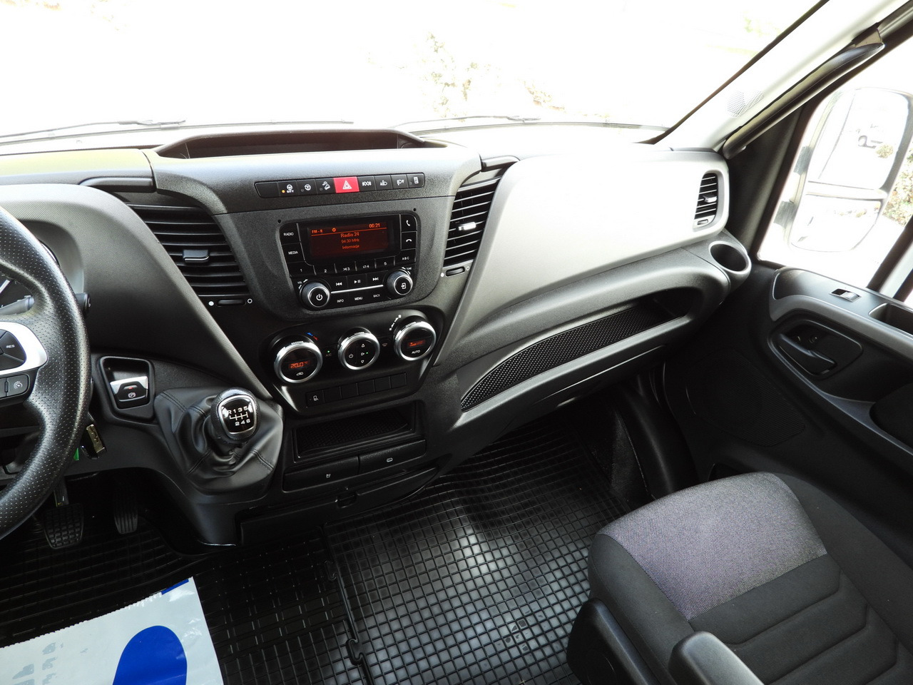 Huifzeil bedrijfswagen IVECO DAILY 35S18 TARPAULIN LIFT 8 PALLETS CRUISE CONTROL AIR CONDITIONING  180HP: afbeelding 35
