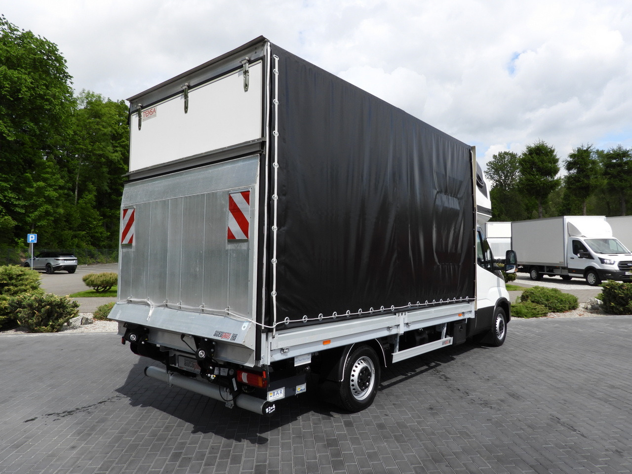 IVECO DAILY 35S18 TARPAULIN LIFT 8 PALLETS WEBASTO CRUISE CONTROL AIR CONDITIONING 180HP - Huifzeil bedrijfswagen: afbeelding 3 IVECO DAILY 35S18 TARPAULIN LIFT 8 PALLETS WEBASTO CRUISE CONTROL AIR CONDITIONING 180HP - Huifzeil bedrijfswagen: afbeelding 3