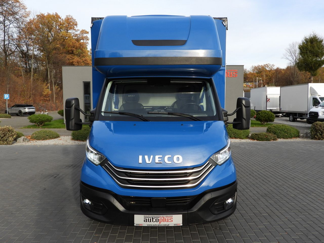 IVECO DAILY 35S21 TARPAULIN 10 PALLETS WEBASTO CRUISE CONTROL NAVIGATION LED LIGHTS AUTOMATIC TRANSMISSION HI-MATIC AIR CONDITIONING 210HP - Huifzeil bedrijfswagen: afbeelding 5 IVECO DAILY 35S21 TARPAULIN 10 PALLETS WEBASTO CRUISE CONTROL NAVIGATION LED LIGHTS AUTOMATIC TRANSMISSION HI-MATIC AIR CONDITIONING 210HP - Huifzeil bedrijfswagen: afbeelding 5