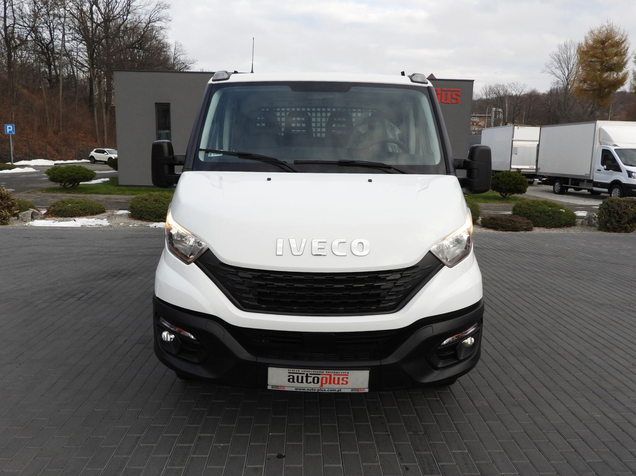 IVECO DAILY 50C16 THREE-WAY TIPPER DOUBLE CABIN DOKA 6 SEATS CRUISE CONTROL PNEUMATICS TWIN WHEELS AIR CONDITIONING 160HP - Kipper bestelwagen: afbeelding 5 IVECO DAILY 50C16 THREE-WAY TIPPER DOUBLE CABIN DOKA 6 SEATS CRUISE CONTROL PNEUMATICS TWIN WHEELS AIR CONDITIONING 160HP - Kipper bestelwagen: afbeelding 5