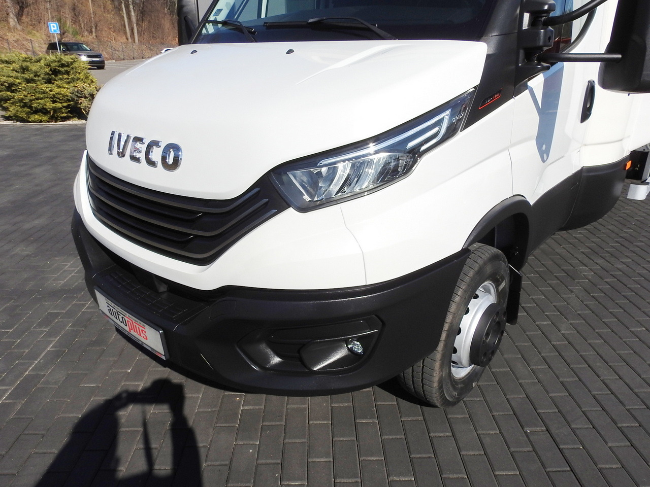 Bestelwagen gesloten laadbak IVECO DAILY 70C18 BOX LIFT 14 PALLETS WEBASTO CRUISE CONTROL NAVIGATION LED LIGHTS TWIN WHEELS AIR CONDITIONING  180HP: afbeelding 21
