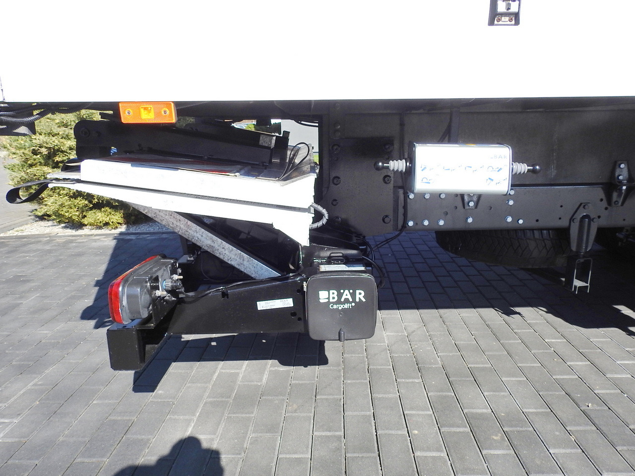 Bestelwagen gesloten laadbak IVECO DAILY 70C18 BOX LIFT 14 PALLETS WEBASTO CRUISE CONTROL NAVIGATION LED LIGHTS TWIN WHEELS AIR CONDITIONING  180HP: afbeelding 27