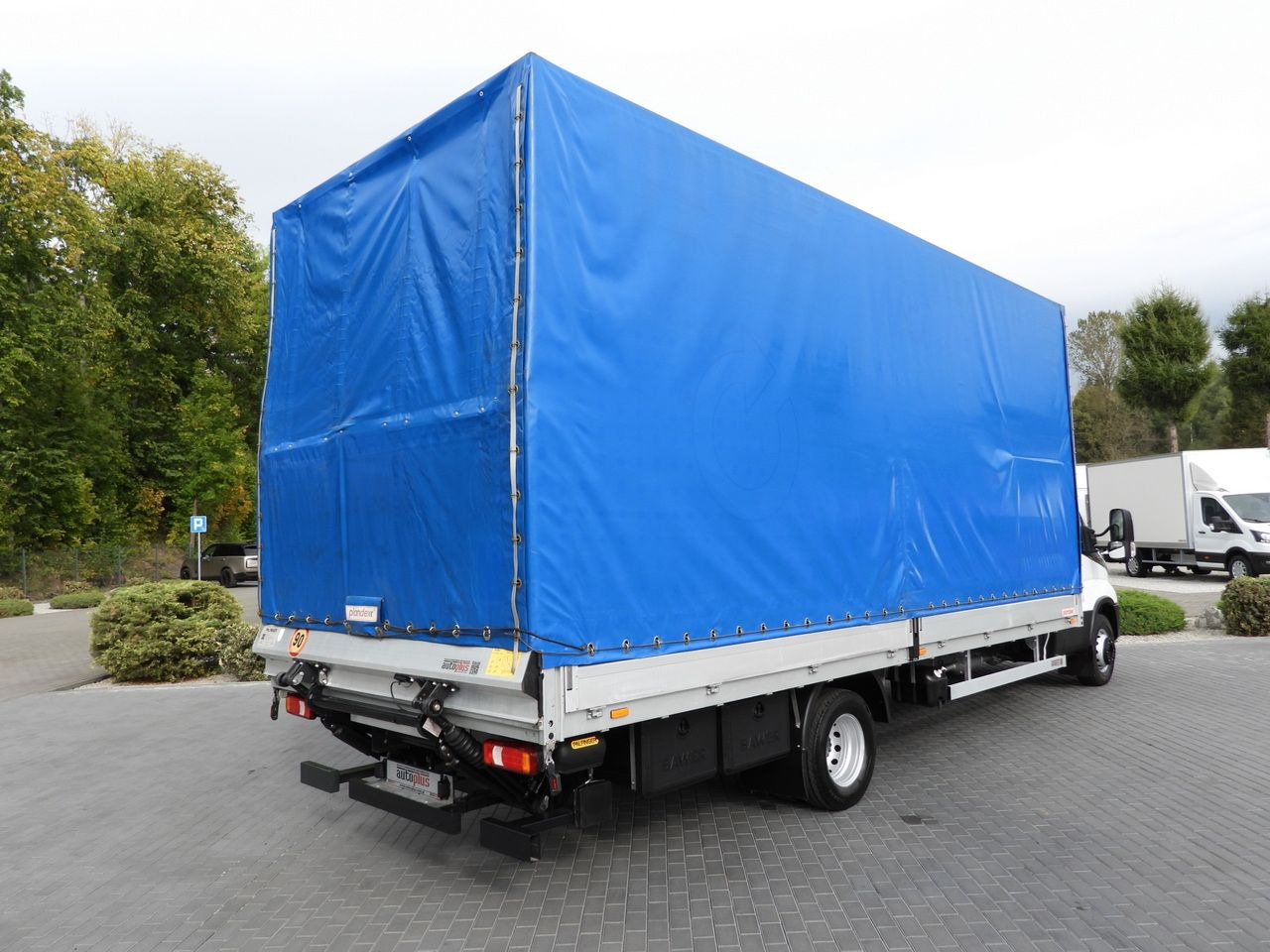 IVECO DAILY 72C18 TARPAULIN LIFT 14 PALLETS WEBASTO CRUISE CONTROL LED LIGHTS TWIN WHEELS AIR CONDITIONING 180HP - Schuifzeilen vrachtwagen: afbeelding 3 IVECO DAILY 72C18 TARPAULIN LIFT 14 PALLETS WEBASTO CRUISE CONTROL LED LIGHTS TWIN WHEELS AIR CONDITIONING 180HP - Schuifzeilen vrachtwagen: afbeelding 3