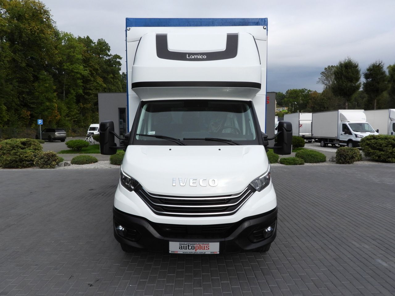 IVECO DAILY 72C18 TARPAULIN LIFT 14 PALLETS WEBASTO CRUISE CONTROL LED LIGHTS TWIN WHEELS AIR CONDITIONING 180HP - Schuifzeilen vrachtwagen: afbeelding 5 IVECO DAILY 72C18 TARPAULIN LIFT 14 PALLETS WEBASTO CRUISE CONTROL LED LIGHTS TWIN WHEELS AIR CONDITIONING 180HP - Schuifzeilen vrachtwagen: afbeelding 5