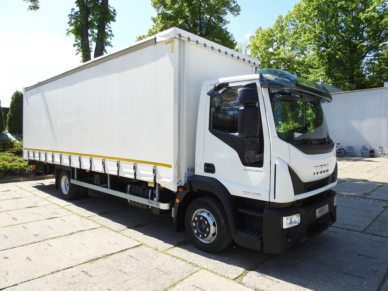 IVECO EUROCARGO 120 - 220 TARPAULIN LIFT 20 PALLETS LED LIGHTS AUTOMATIC TRANSMISSION HI-MATIC TWIN WHEELS AIR CONDITIONING 220HP - Huifzeil bedrijfswagen: afbeelding 4 IVECO EUROCARGO 120 - 220 TARPAULIN LIFT 20 PALLETS LED LIGHTS AUTOMATIC TRANSMISSION HI-MATIC TWIN WHEELS AIR CONDITIONING 220HP - Huifzeil bedrijfswagen: afbeelding 4