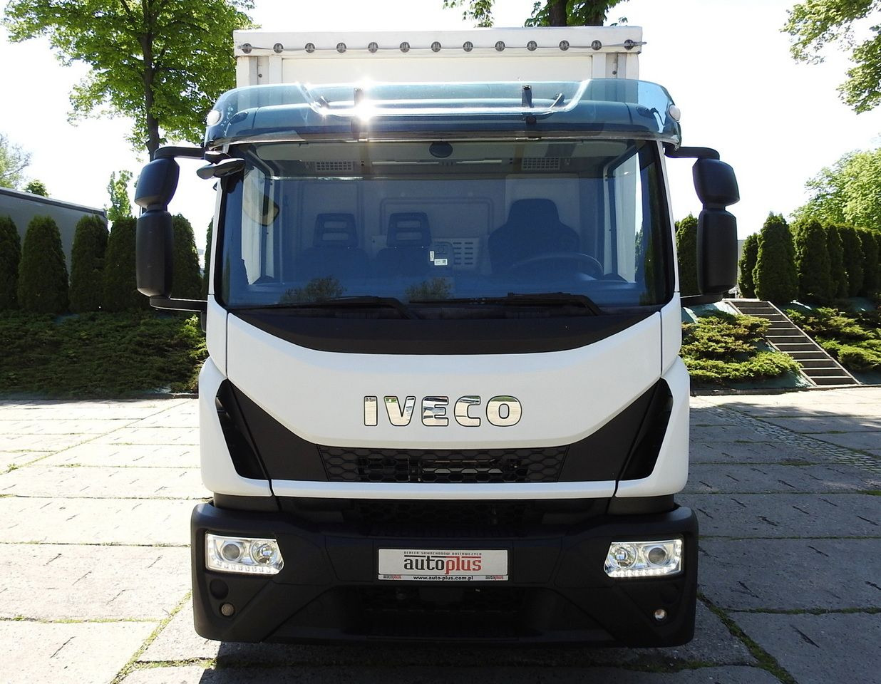 IVECO EUROCARGO 120 - 220 TARPAULIN LIFT 20 PALLETS LED LIGHTS AUTOMATIC TRANSMISSION HI-MATIC TWIN WHEELS AIR CONDITIONING 220HP - Huifzeil bedrijfswagen: afbeelding 5 IVECO EUROCARGO 120 - 220 TARPAULIN LIFT 20 PALLETS LED LIGHTS AUTOMATIC TRANSMISSION HI-MATIC TWIN WHEELS AIR CONDITIONING 220HP - Huifzeil bedrijfswagen: afbeelding 5