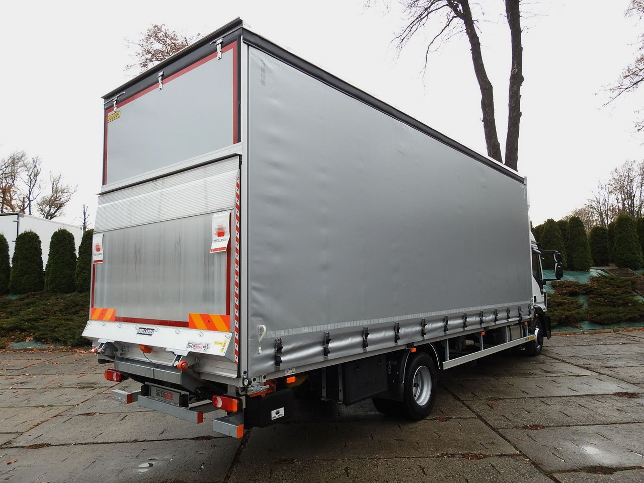 IVECO EUROCARGO 120-250 NEW TARPAULIN LIFT 18 PALLETS WEBASTO CRUISE CONTROL AIR CONDITIONING LED LIGHTS PNEUMATICS AUTOMATIC TRANSMISSION HI-MATIC 250HP - Huifzeil bedrijfswagen: afbeelding 3 IVECO EUROCARGO 120-250 NEW TARPAULIN LIFT 18 PALLETS WEBASTO CRUISE CONTROL AIR CONDITIONING LED LIGHTS PNEUMATICS AUTOMATIC TRANSMISSION HI-MATIC 250HP - Huifzeil bedrijfswagen: afbeelding 3
