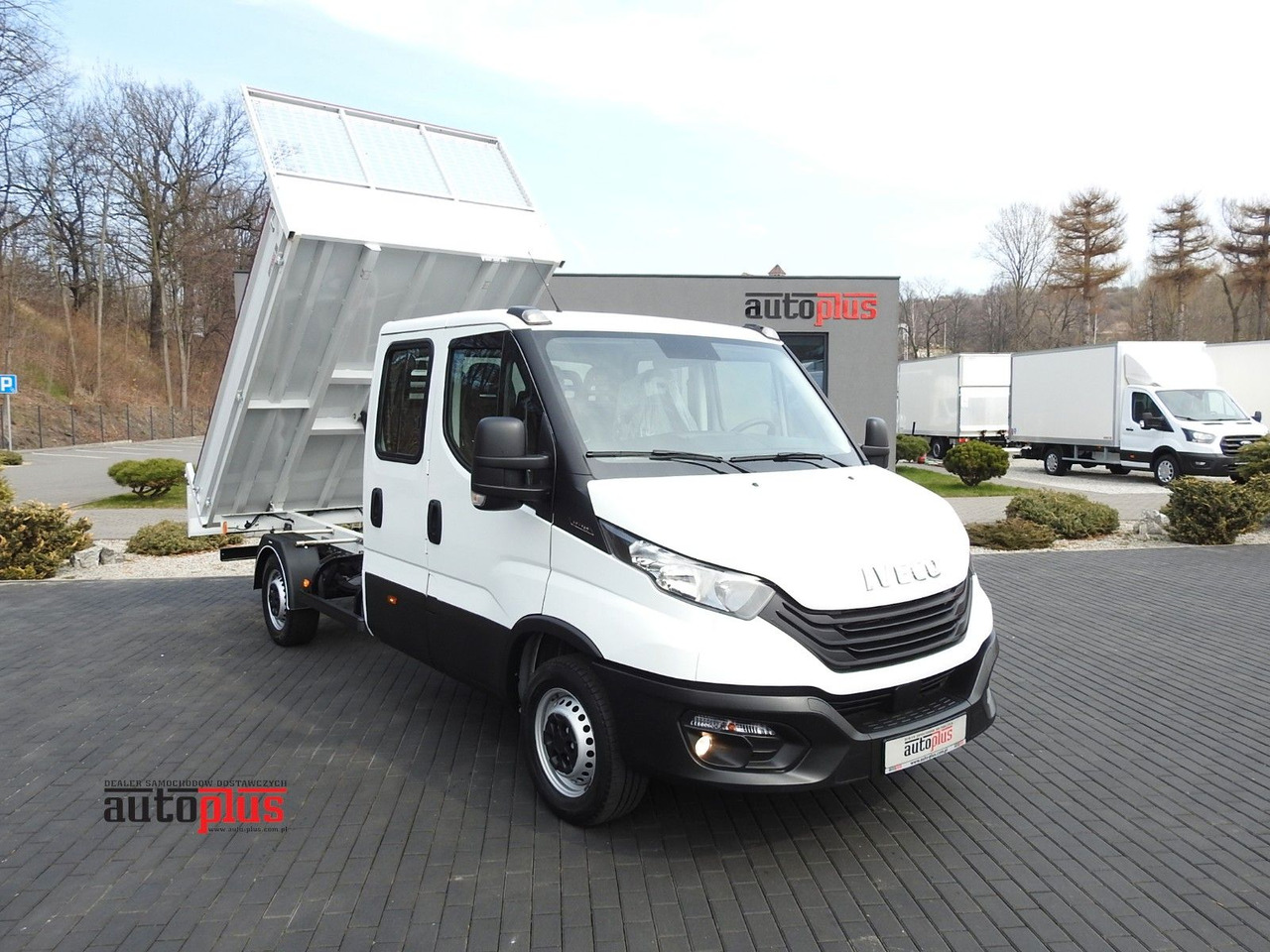 Iveco DAILY 35S14 KIPPER DOPPELKABINE DOKA 7 SITZE - Kipper bestelwagen: afbeelding 1 Iveco DAILY 35S14 KIPPER DOPPELKABINE DOKA 7 SITZE - Kipper bestelwagen: afbeelding 1