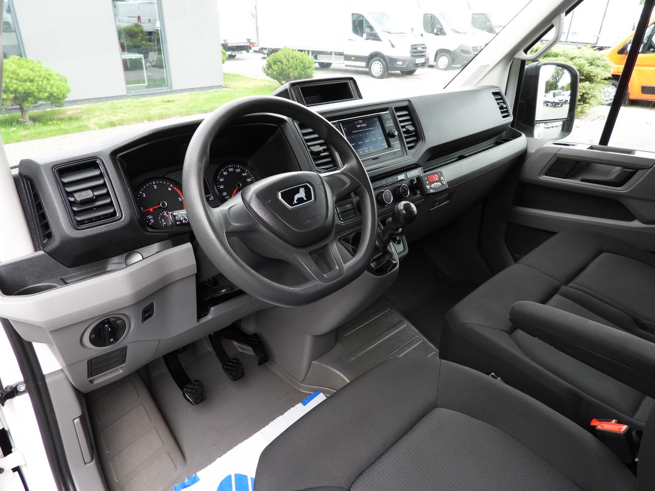 MAN TGE 3.180 REGRIGERATOR BOX 0*C CRUISE CONTROL TWIN WHEELS AIR CONDITIONING 180HP - Koelwagen: afbeelding 2 MAN TGE 3.180 REGRIGERATOR BOX 0*C CRUISE CONTROL TWIN WHEELS AIR CONDITIONING 180HP - Koelwagen: afbeelding 2