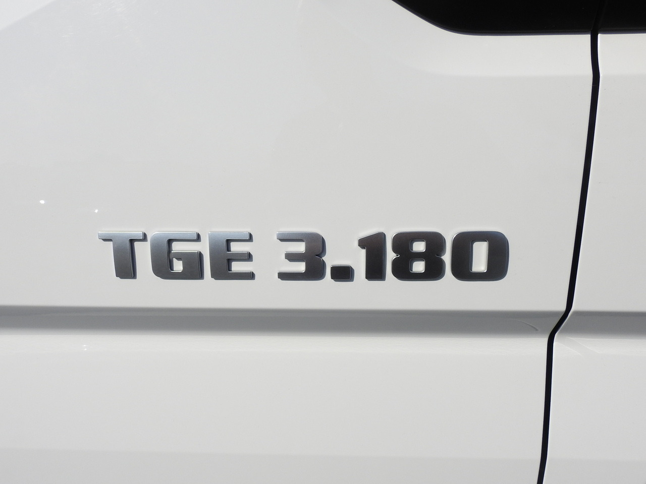 Huifzeil bedrijfswagen MAN TGE TARPAULIN 10 PALLETS AIR CONDITIONING 180HP: afbeelding 22 Huifzeil bedrijfswagen MAN TGE TARPAULIN 10 PALLETS AIR CONDITIONING 180HP: afbeelding 22