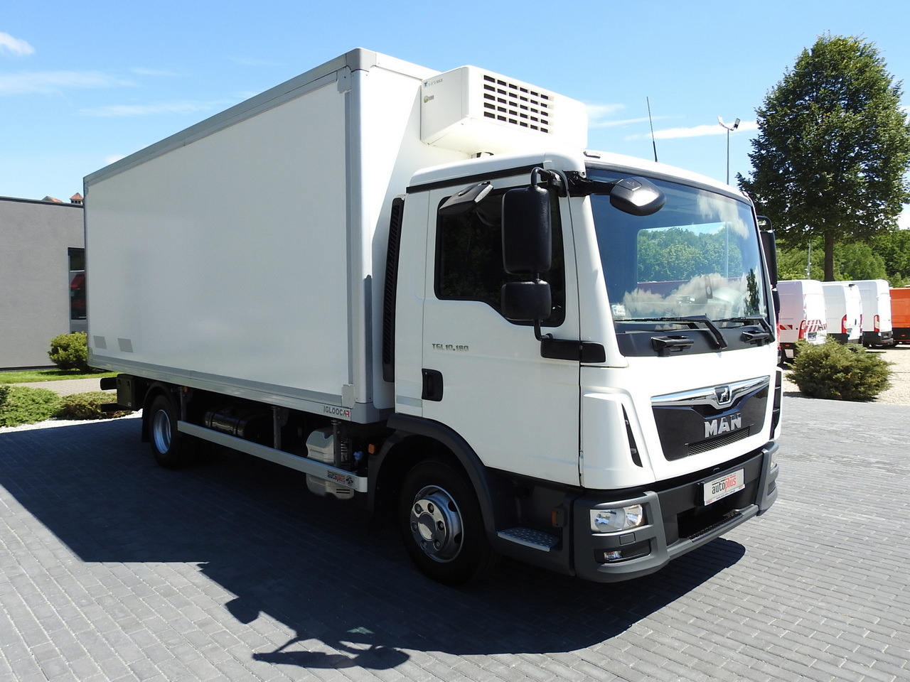 MAN TGL 10.180 REGRIGERATOR BOX -20*C 11 PALLETS POWER SUPPLY 230V AIR CONDITIONING PNEUMATICS TWIN WHEELS 180HP - Koelwagen vrachtwagen: afbeelding 4 MAN TGL 10.180 REGRIGERATOR BOX -20*C 11 PALLETS POWER SUPPLY 230V AIR CONDITIONING PNEUMATICS TWIN WHEELS 180HP - Koelwagen vrachtwagen: afbeelding 4