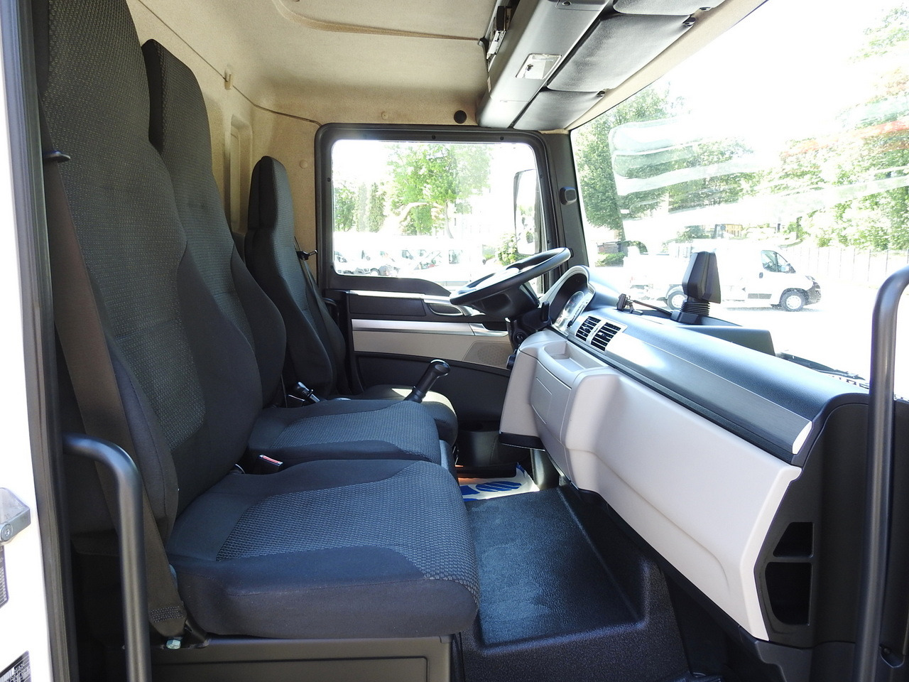 Koelwagen vrachtwagen MAN TGL 10.180 REGRIGERATOR BOX -20*C 11 PALLETS POWER SUPPLY 230V AIR CONDITIONING PNEUMATICS TWIN WHEELS  180HP: afbeelding 43