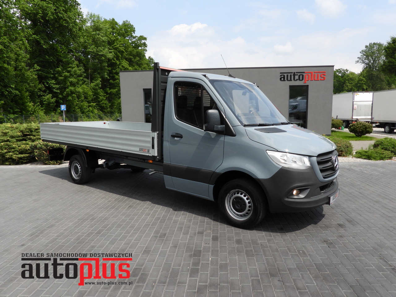 MERCEDES SPRINTER 315 STAKE BODY 8 PALLETS CRUISE CONTROL AIR CONDITIONING  150HP - Bestelwagen met open laadbak: afbeelding 1 MERCEDES SPRINTER 315 STAKE BODY 8 PALLETS CRUISE CONTROL AIR CONDITIONING  150HP - Bestelwagen met open laadbak: afbeelding 1