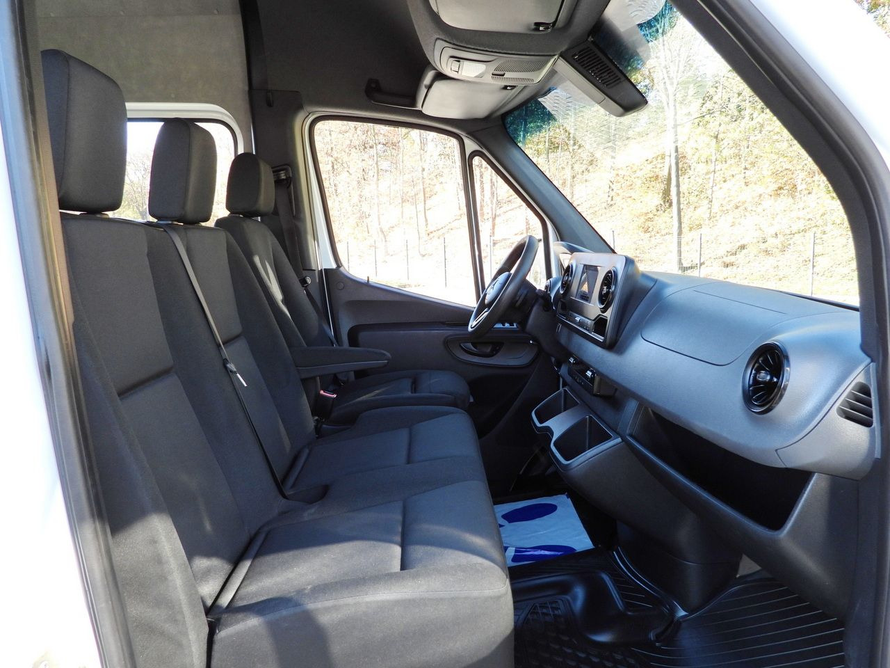 MERCEDES SPRINTER 316 BOX DELIVERY VAN 7 SEATS CRUISE CONTROL AUTOMATIC TRANSMISSION AIR CONDITIONING 160HP - Gesloten bestelwagen: afbeelding 2 MERCEDES SPRINTER 316 BOX DELIVERY VAN 7 SEATS CRUISE CONTROL AUTOMATIC TRANSMISSION AIR CONDITIONING 160HP - Gesloten bestelwagen: afbeelding 2
