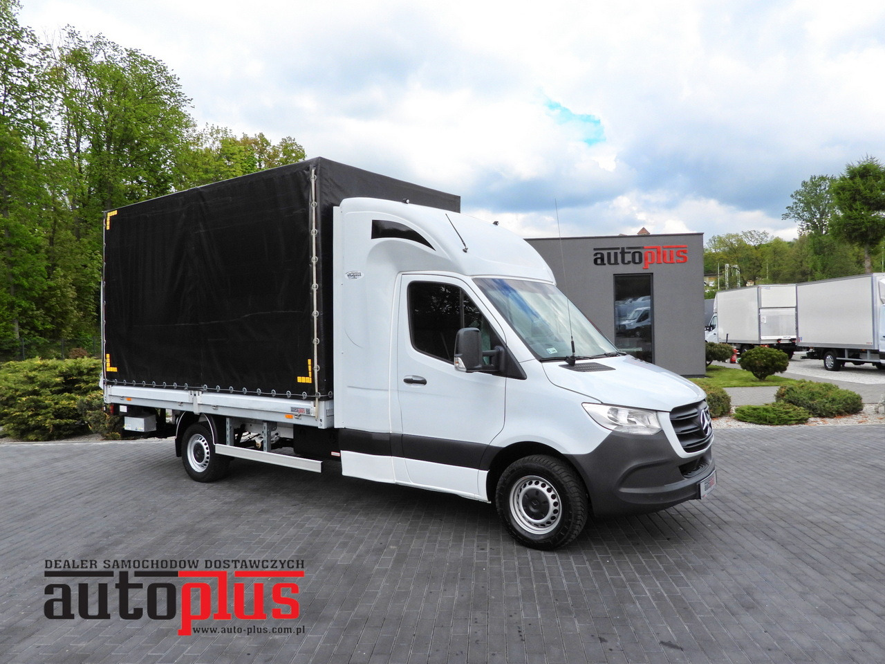 MERCEDES SPRINTER 316 TARPAULIN LIFT 8 PALLETS WEBASTO CRUISE CONTROL AIR CONDITIONING 160HP - Huifzeil bedrijfswagen: afbeelding 1 MERCEDES SPRINTER 316 TARPAULIN LIFT 8 PALLETS WEBASTO CRUISE CONTROL AIR CONDITIONING 160HP - Huifzeil bedrijfswagen: afbeelding 1
