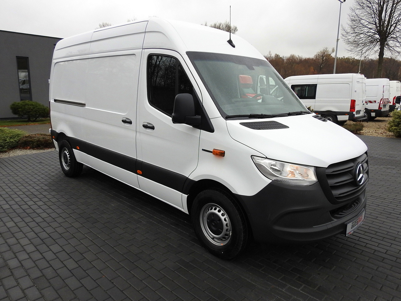 MERCEDES eSprinter NEW ELECTRIC VAN AUTOMATIC TRANSMISSION GUARANTEE 95HP - Gesloten bestelwagen: afbeelding 4 MERCEDES eSprinter NEW ELECTRIC VAN AUTOMATIC TRANSMISSION GUARANTEE 95HP - Gesloten bestelwagen: afbeelding 4