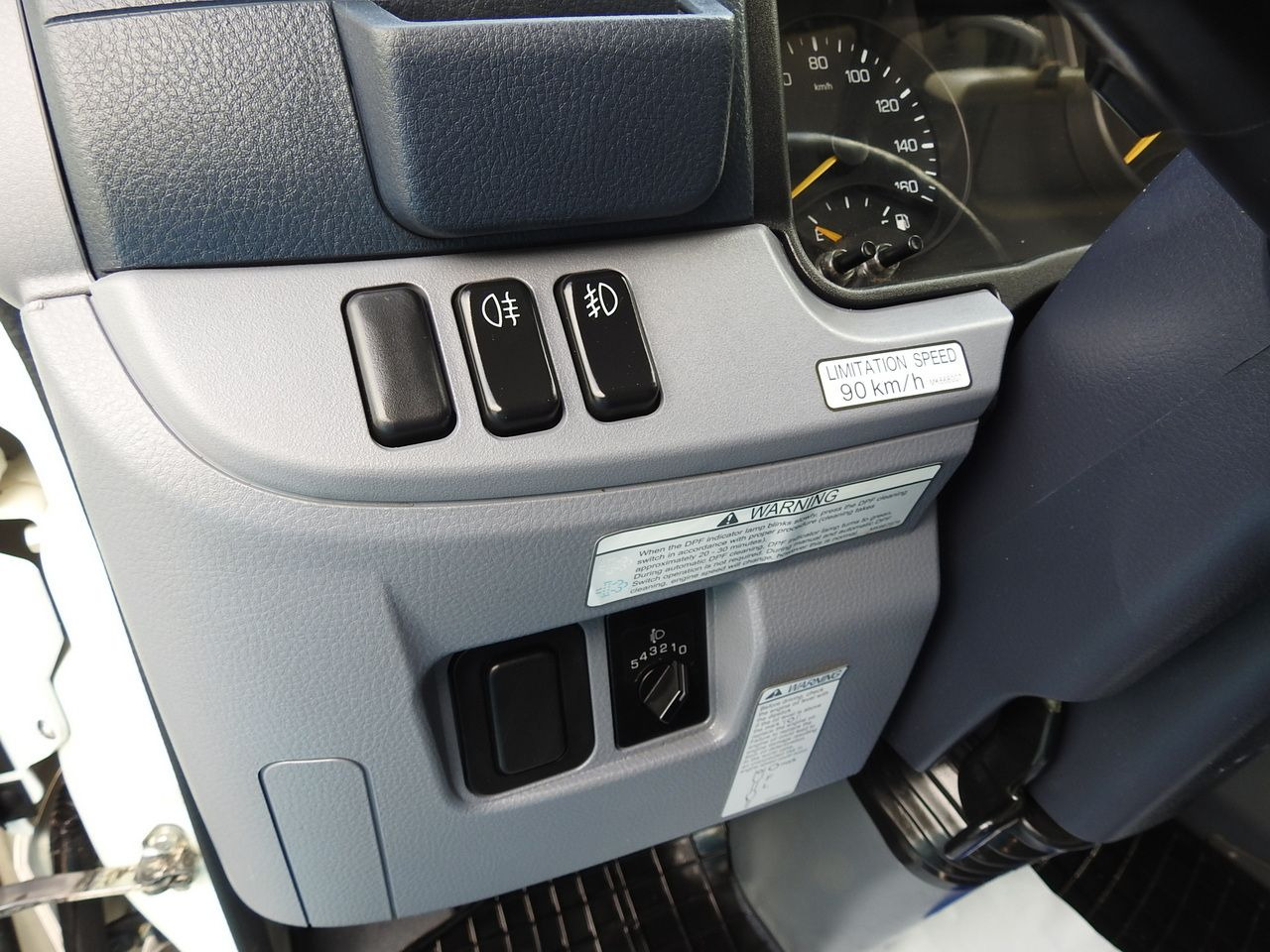 Koelwagen vrachtwagen MITSUBISHI CANTER FUSO 7C15 REGRIGERATOR BOX -4*C LIFT POWER SUPPLY 230V AIR CONDITIONING AUTOMATIC TRANSMISSION 150HP: afbeelding 34 Koelwagen vrachtwagen MITSUBISHI CANTER FUSO 7C15 REGRIGERATOR BOX -4*C LIFT POWER SUPPLY 230V AIR CONDITIONING AUTOMATIC TRANSMISSION 150HP: afbeelding 34