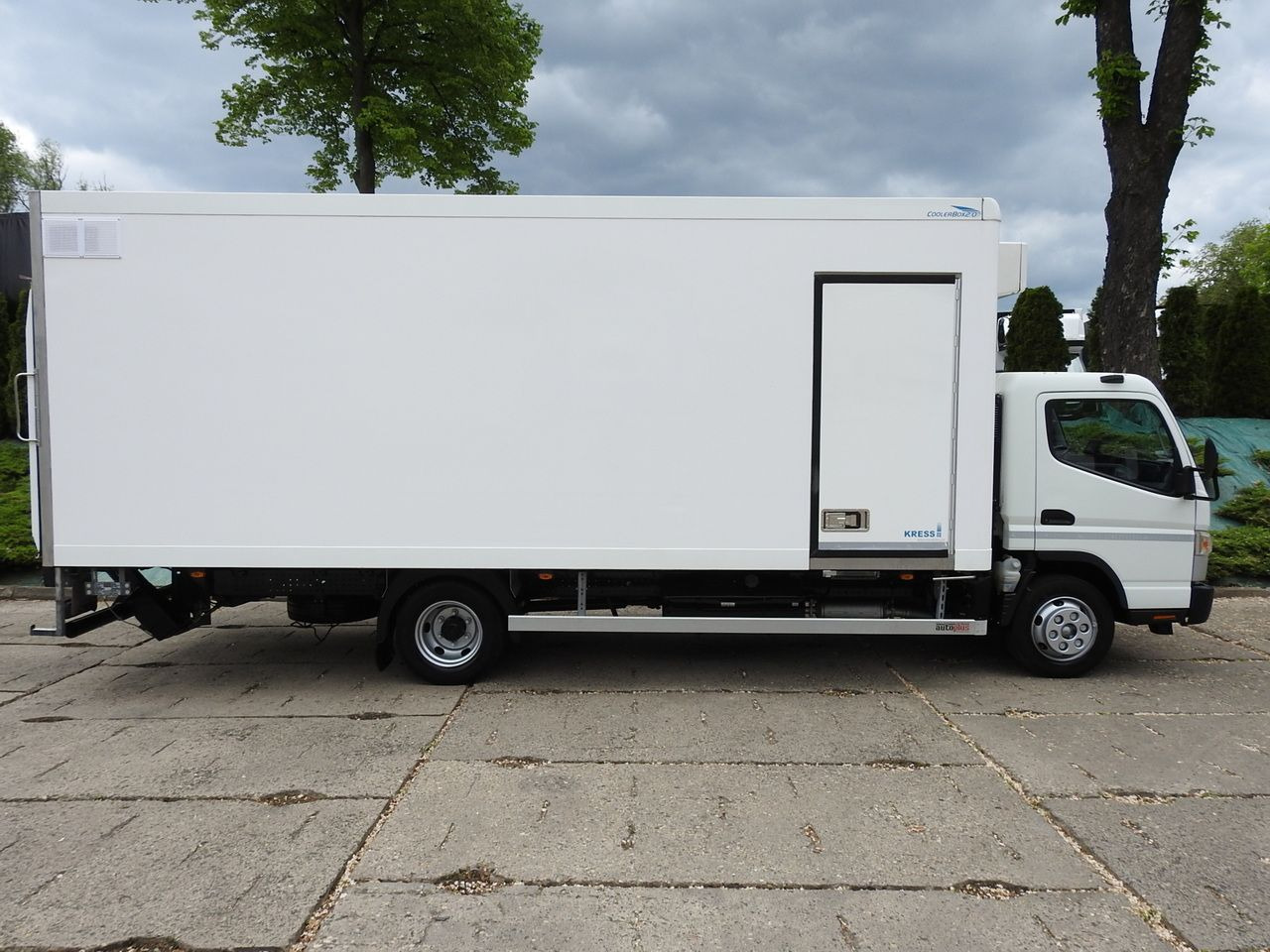 Koelwagen vrachtwagen MITSUBISHI CANTER FUSO 7C15 REGRIGERATOR BOX -4*C LIFT POWER SUPPLY 230V AIR CONDITIONING AUTOMATIC TRANSMISSION 150HP: afbeelding 7 Koelwagen vrachtwagen MITSUBISHI CANTER FUSO 7C15 REGRIGERATOR BOX -4*C LIFT POWER SUPPLY 230V AIR CONDITIONING AUTOMATIC TRANSMISSION 150HP: afbeelding 7