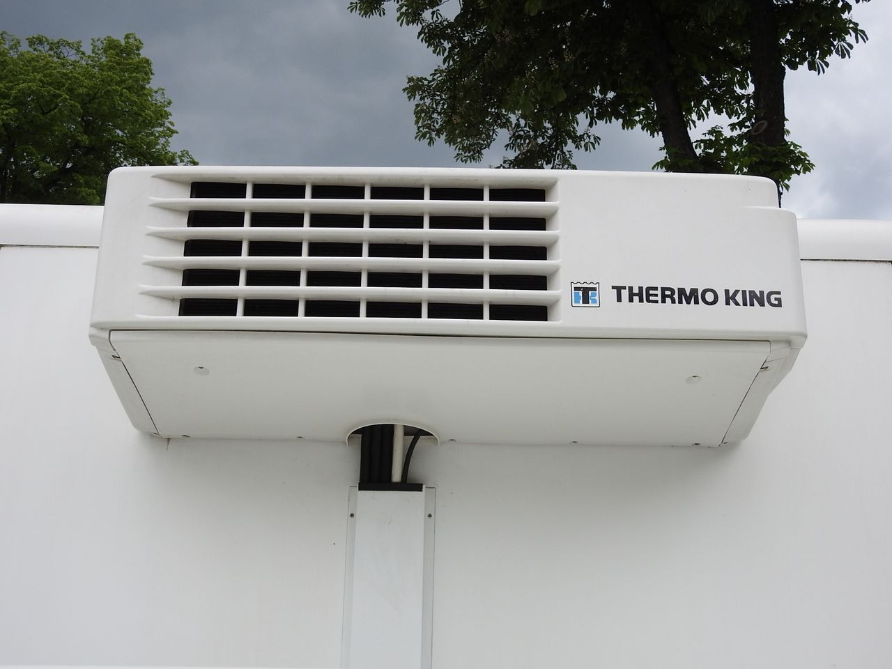 Koelwagen vrachtwagen MITSUBISHI CANTER FUSO 7C15 REGRIGERATOR BOX -4*C LIFT POWER SUPPLY 230V AIR CONDITIONING AUTOMATIC TRANSMISSION 150HP: afbeelding 14 Koelwagen vrachtwagen MITSUBISHI CANTER FUSO 7C15 REGRIGERATOR BOX -4*C LIFT POWER SUPPLY 230V AIR CONDITIONING AUTOMATIC TRANSMISSION 150HP: afbeelding 14