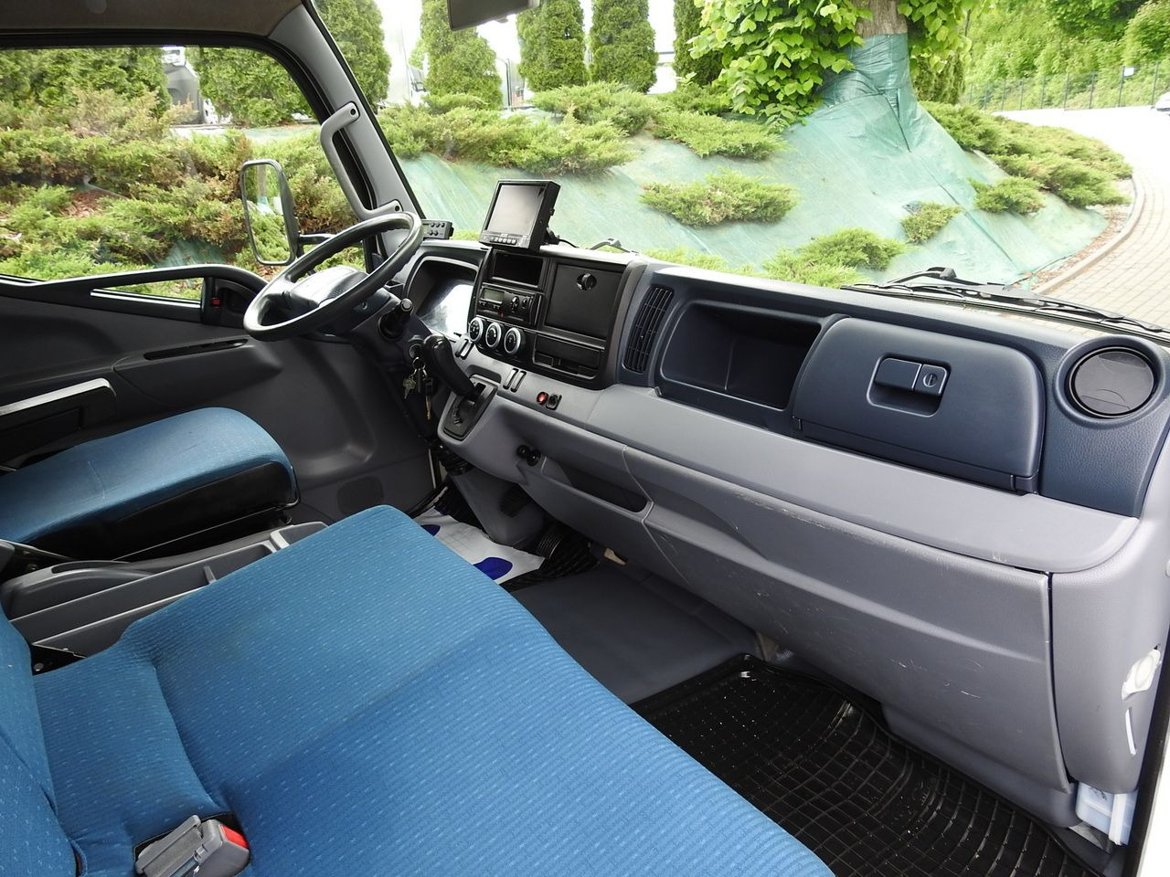 Koelwagen vrachtwagen MITSUBISHI CANTER FUSO 7C15 REGRIGERATOR BOX -4*C LIFT POWER SUPPLY 230V AIR CONDITIONING AUTOMATIC TRANSMISSION 150HP: afbeelding 44 Koelwagen vrachtwagen MITSUBISHI CANTER FUSO 7C15 REGRIGERATOR BOX -4*C LIFT POWER SUPPLY 230V AIR CONDITIONING AUTOMATIC TRANSMISSION 150HP: afbeelding 44