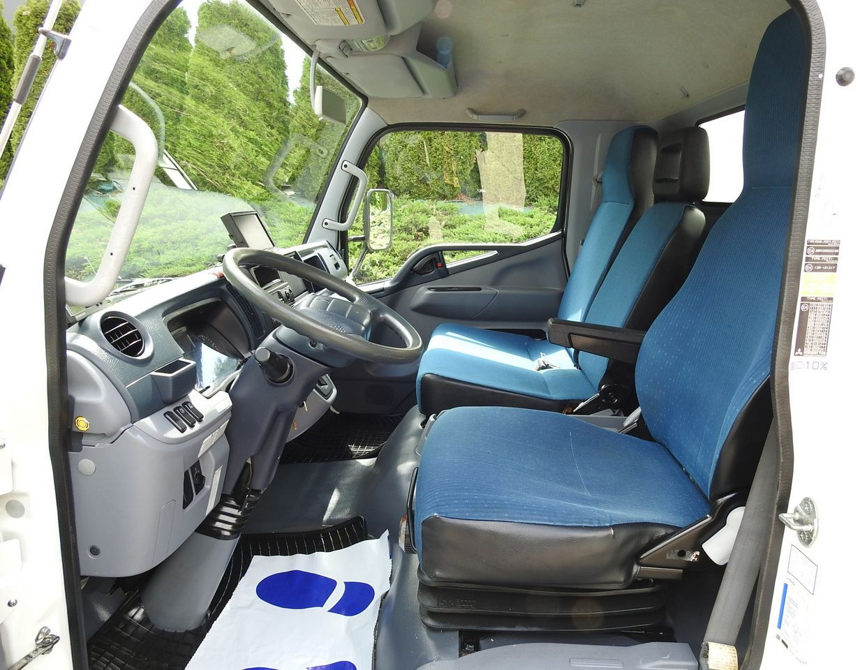 Koelwagen vrachtwagen MITSUBISHI CANTER FUSO 7C15 REGRIGERATOR BOX -4*C LIFT POWER SUPPLY 230V AIR CONDITIONING AUTOMATIC TRANSMISSION 150HP: afbeelding 32 Koelwagen vrachtwagen MITSUBISHI CANTER FUSO 7C15 REGRIGERATOR BOX -4*C LIFT POWER SUPPLY 230V AIR CONDITIONING AUTOMATIC TRANSMISSION 150HP: afbeelding 32