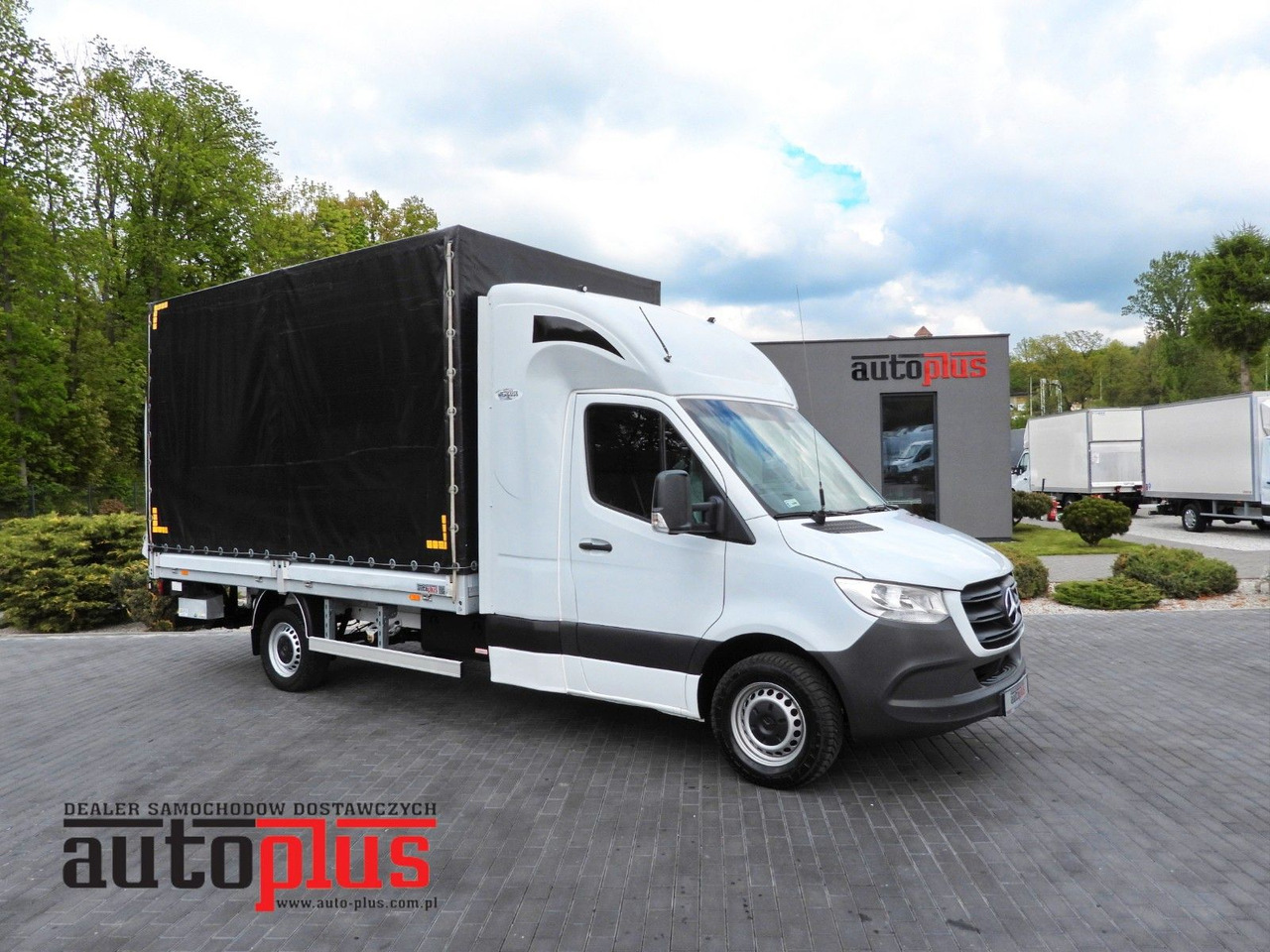 Mercedes-Benz SPRINTER 316 PRITSCHE PLANE AUFZUG 8 PALETTEN - Huifzeil bedrijfswagen, Bestelwagen met dubbele cabine: afbeelding 1 Mercedes-Benz SPRINTER 316 PRITSCHE PLANE AUFZUG 8 PALETTEN - Huifzeil bedrijfswagen, Bestelwagen met dubbele cabine: afbeelding 1