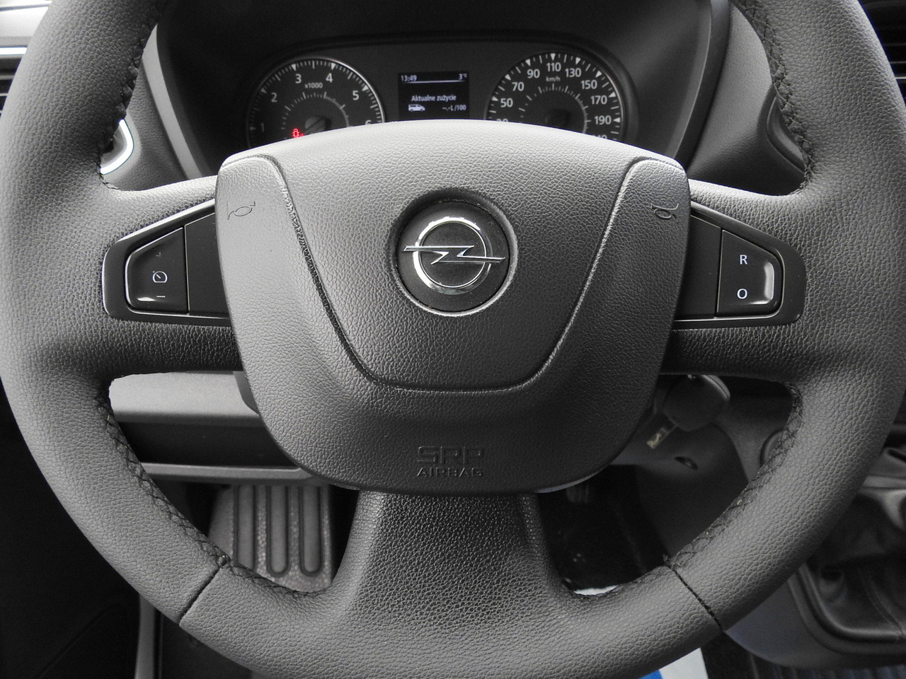 Gesloten bestelwagen OPEL MOVANO BOX DELIVERY VAN 7 SEATS CRUISE CONTROL LED LIGHTS AIR CONDITIONING 135HP: afbeelding 28 Gesloten bestelwagen OPEL MOVANO BOX DELIVERY VAN 7 SEATS CRUISE CONTROL LED LIGHTS AIR CONDITIONING 135HP: afbeelding 28