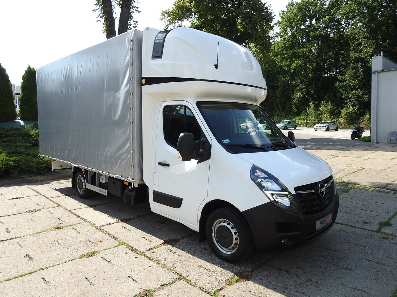 OPEL MOVANO - Huifzeil bedrijfswagen: afbeelding 4 OPEL MOVANO - Huifzeil bedrijfswagen: afbeelding 4