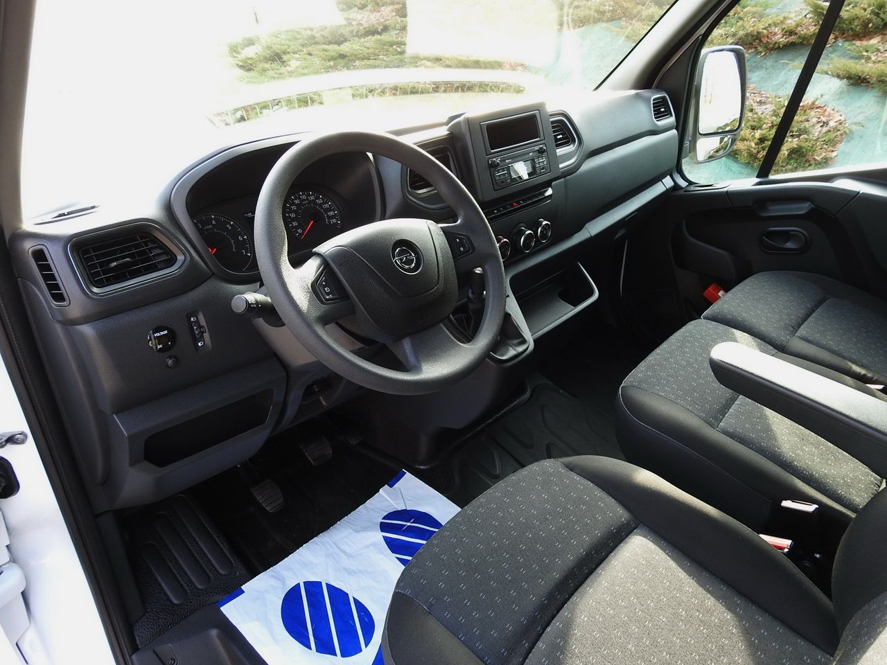 OPEL MOVANO - Huifzeil bedrijfswagen: afbeelding 2 OPEL MOVANO - Huifzeil bedrijfswagen: afbeelding 2