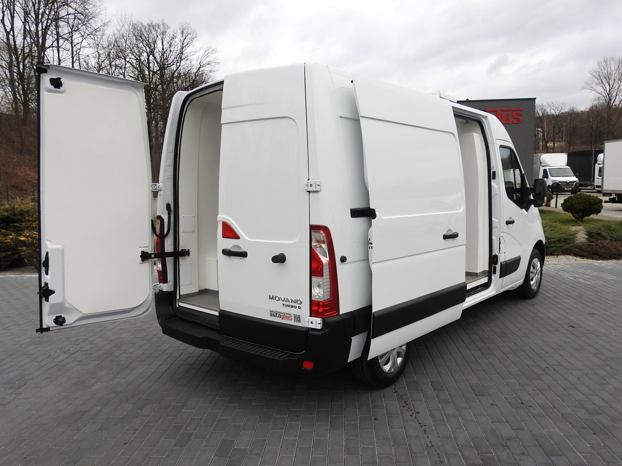 OPEL MOVANO REFRIGERATOR VAN 0*C CRUISE CONTROL NAVIGATION AIR CONDITIONING LED LIGHTS 150HP - Koelwagen: afbeelding 3 OPEL MOVANO REFRIGERATOR VAN 0*C CRUISE CONTROL NAVIGATION AIR CONDITIONING LED LIGHTS 150HP - Koelwagen: afbeelding 3
