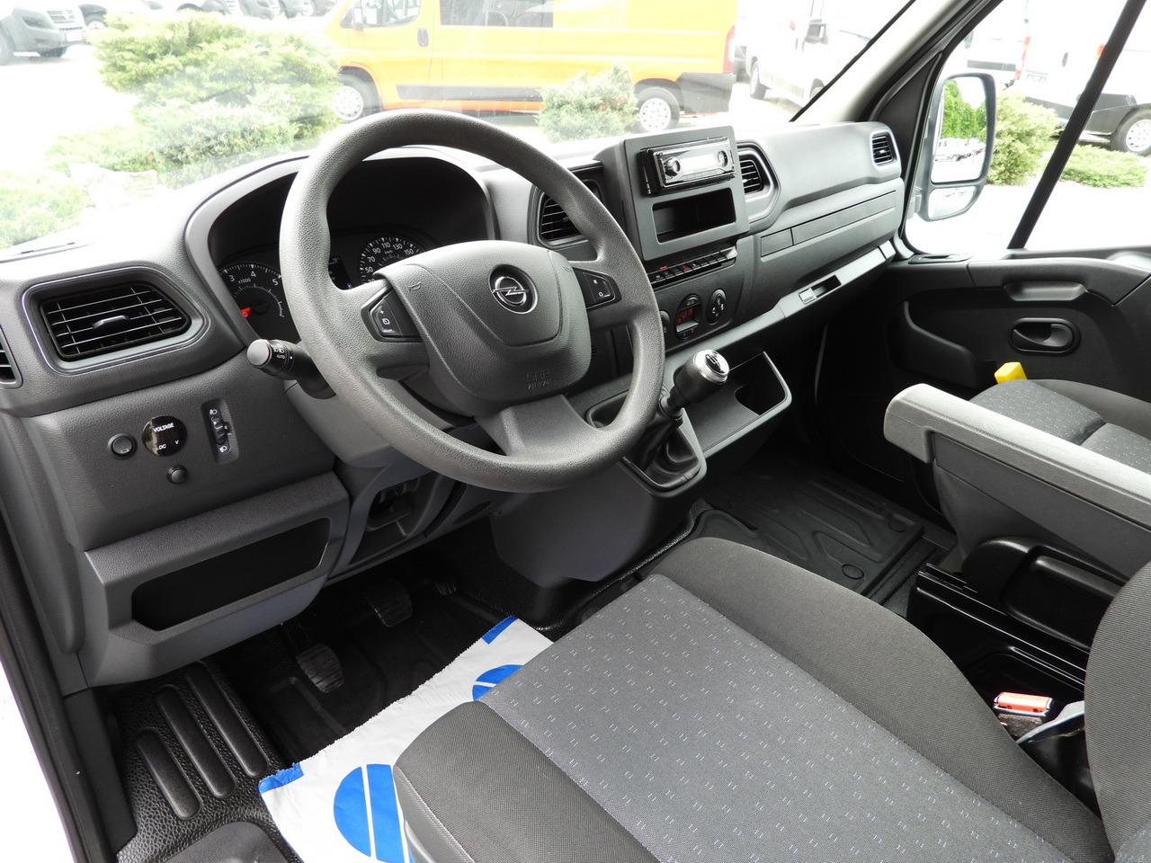 OPEL MOVANO TARPAULIN 10 PALLETS WEBASTO CRUISE CONTROL AIR CONDITIONING LED LIGHTS PNEUMATICS 165HP - Huifzeil bedrijfswagen: afbeelding 2 OPEL MOVANO TARPAULIN 10 PALLETS WEBASTO CRUISE CONTROL AIR CONDITIONING LED LIGHTS PNEUMATICS 165HP - Huifzeil bedrijfswagen: afbeelding 2