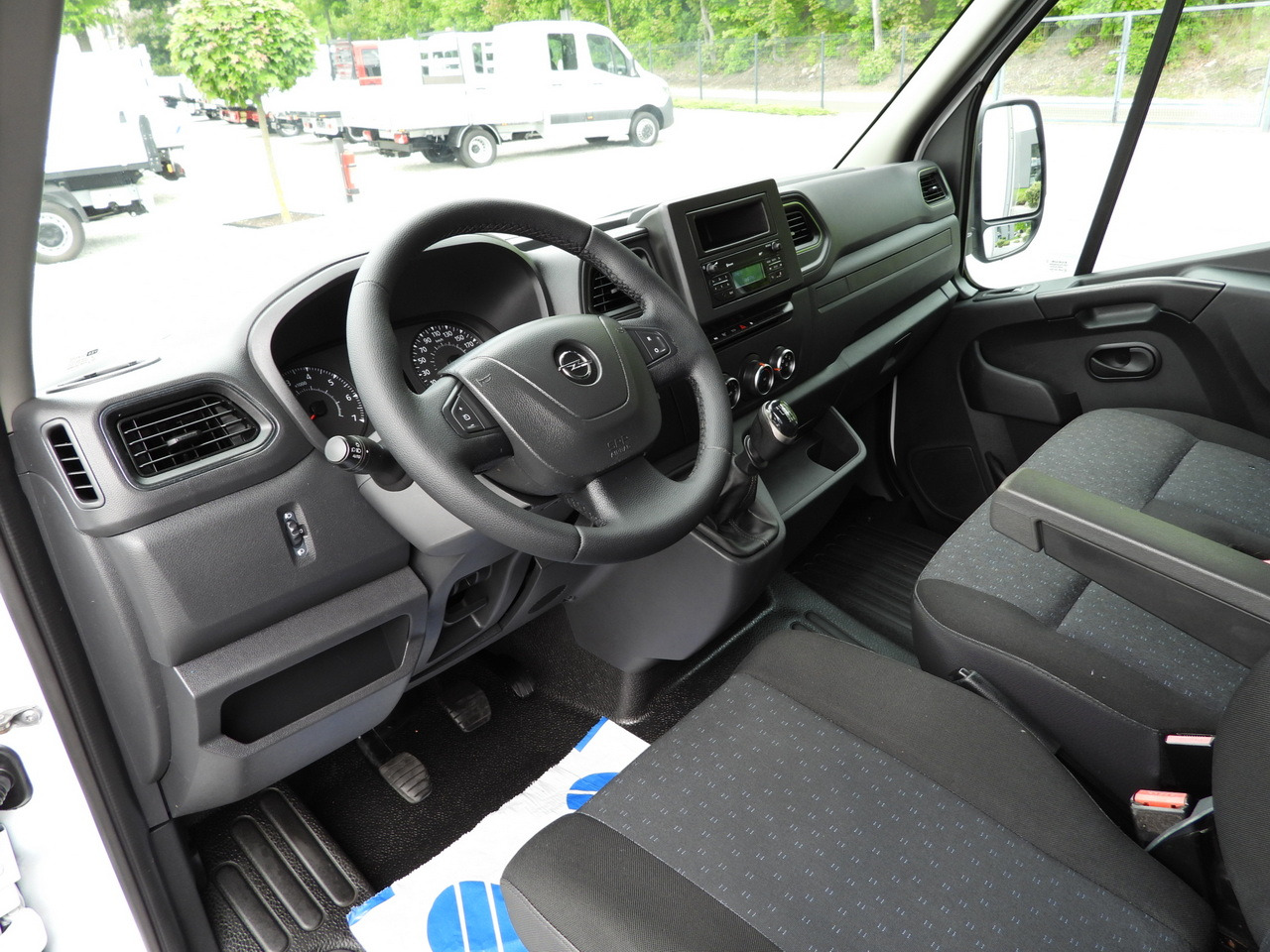 OPEL MOVANO TARPAULIN LIFT 9 PALLETS WEBASTO CRUISE CONTROL LED LIGHTS PNEUMATICS AIR CONDITIONING 165HP - Huifzeil bedrijfswagen: afbeelding 2 OPEL MOVANO TARPAULIN LIFT 9 PALLETS WEBASTO CRUISE CONTROL LED LIGHTS PNEUMATICS AIR CONDITIONING 165HP - Huifzeil bedrijfswagen: afbeelding 2