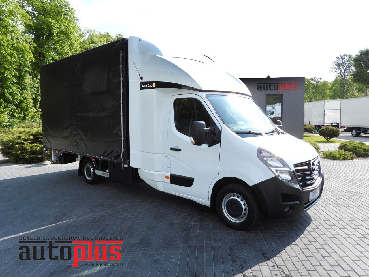 Opel MOVANO PRITSCHE PLANE 10 PALETTEN WEBASTO A/C Opel MOVANO PRITSCHE PLANE 10 PALETTEN WEBASTO A/C - Huifzeil bedrijfswagen, Bestelwagen met dubbele cabine: afbeelding 1 Opel MOVANO PRITSCHE PLANE 10 PALETTEN WEBASTO A/C Opel MOVANO PRITSCHE PLANE 10 PALETTEN WEBASTO A/C - Huifzeil bedrijfswagen, Bestelwagen met dubbele cabine: afbeelding 1