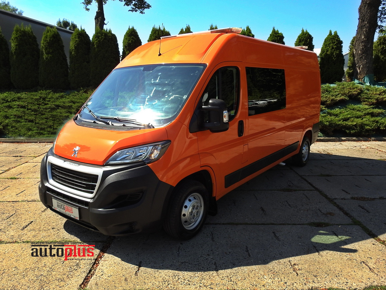 PEUGEOT BOXER BOX DELIVERY VAN 7 SEATS AIR CONDITIONING 120HP - Gesloten bestelwagen: afbeelding 1 PEUGEOT BOXER BOX DELIVERY VAN 7 SEATS AIR CONDITIONING 120HP - Gesloten bestelwagen: afbeelding 1