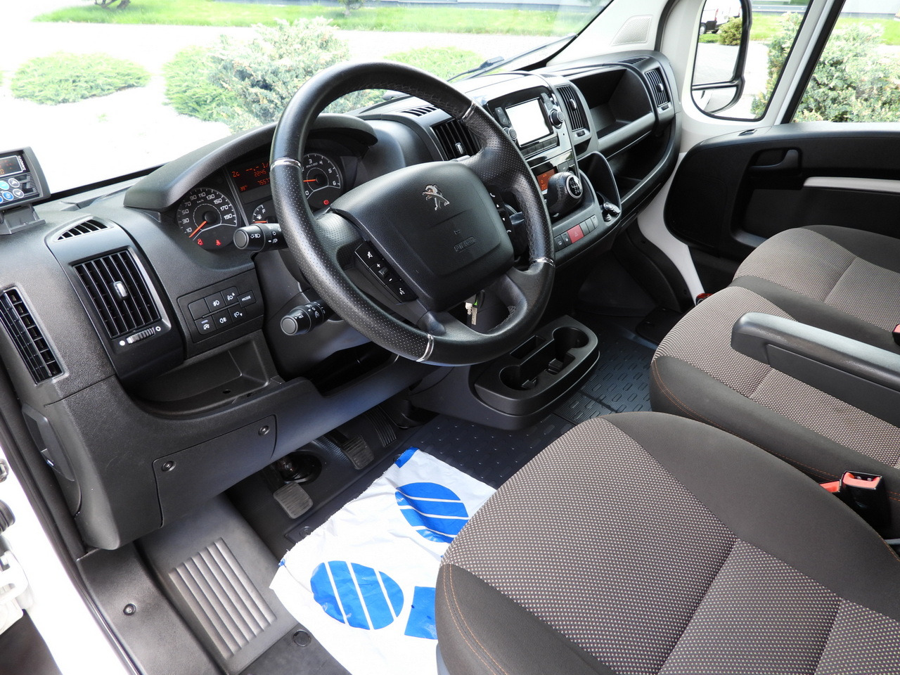PEUGEOT BOXER REGRIGERATOR BOX 0*C 8 PALLETS CRUISE CONTROL LED LIGHTS AIR CONDITIONING  165HP - Koelwagen: afbeelding 2 PEUGEOT BOXER REGRIGERATOR BOX 0*C 8 PALLETS CRUISE CONTROL LED LIGHTS AIR CONDITIONING  165HP - Koelwagen: afbeelding 2