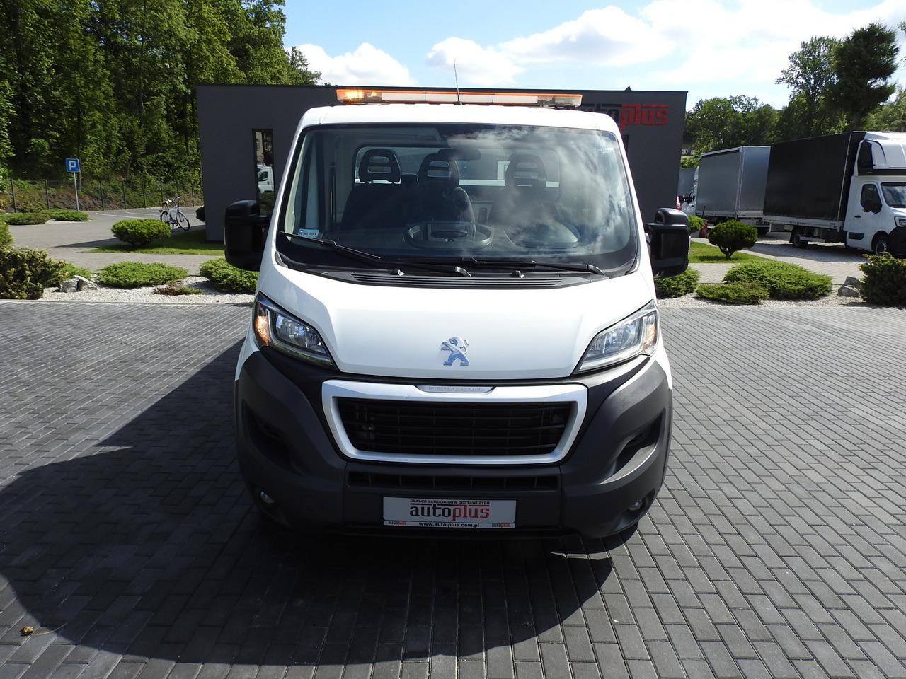 PEUGEOT BOXER THREE-WAY TIPPER AIR CONDITIONING 130HP - Kipper vrachtwagen: afbeelding 5 PEUGEOT BOXER THREE-WAY TIPPER AIR CONDITIONING 130HP - Kipper vrachtwagen: afbeelding 5